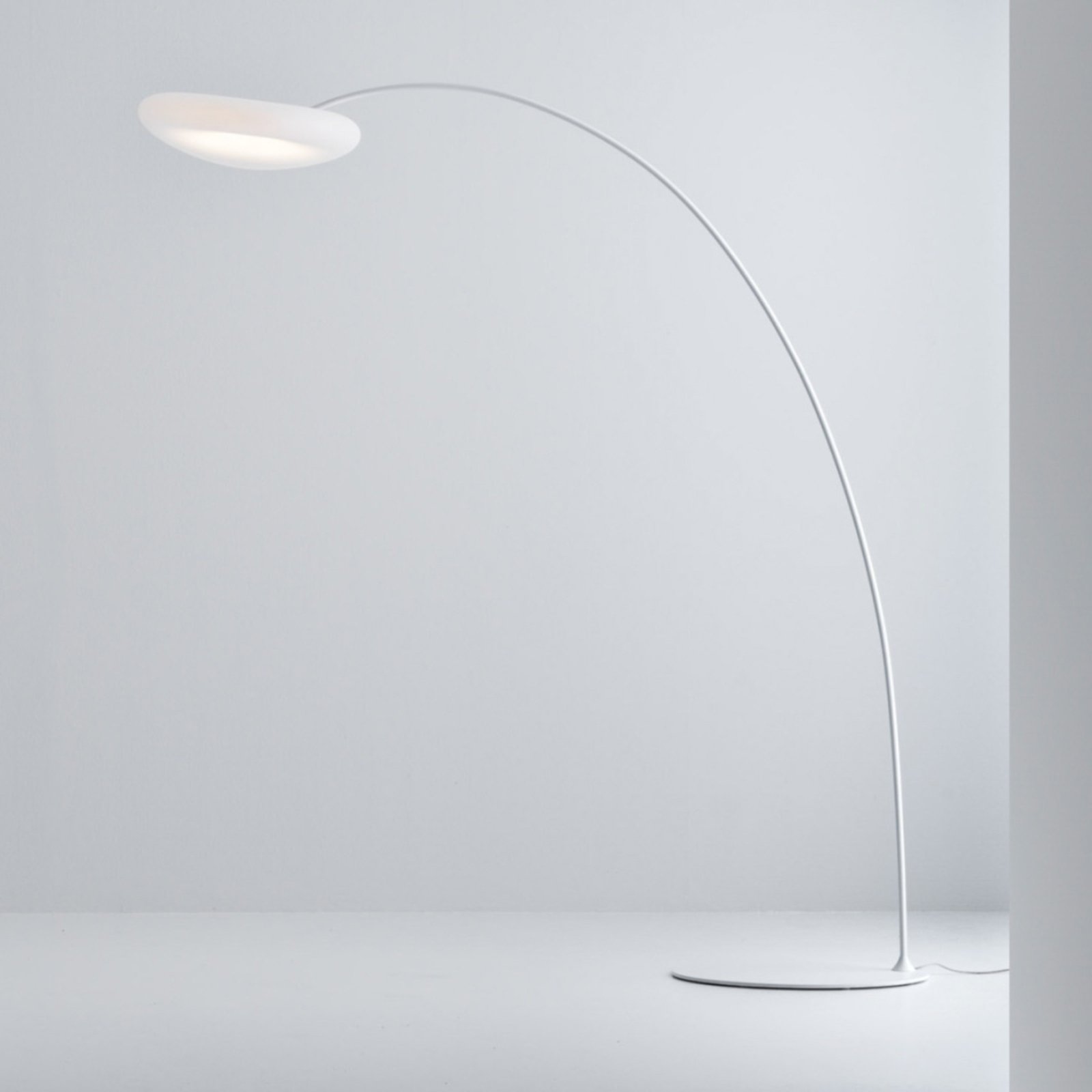 Lampada ad arco LED Mr. Magoo, dimmerabile, altezza 198,5 cm - Stilnovo