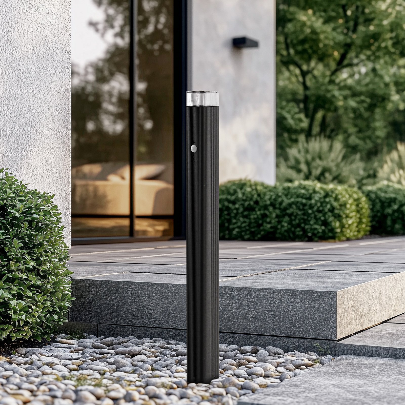 Lindby Wegeleuchte Halvar, 80cm, schwarz, IP65, GU10, Sensor