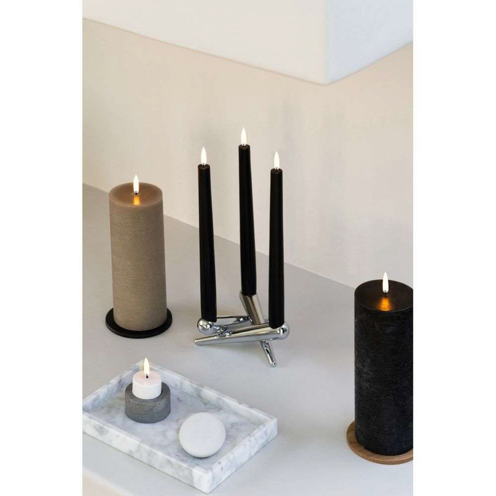 Pillar Candle LED 7,8 x 15,2 cm Rustic Forest Black - Uyuni Lighting