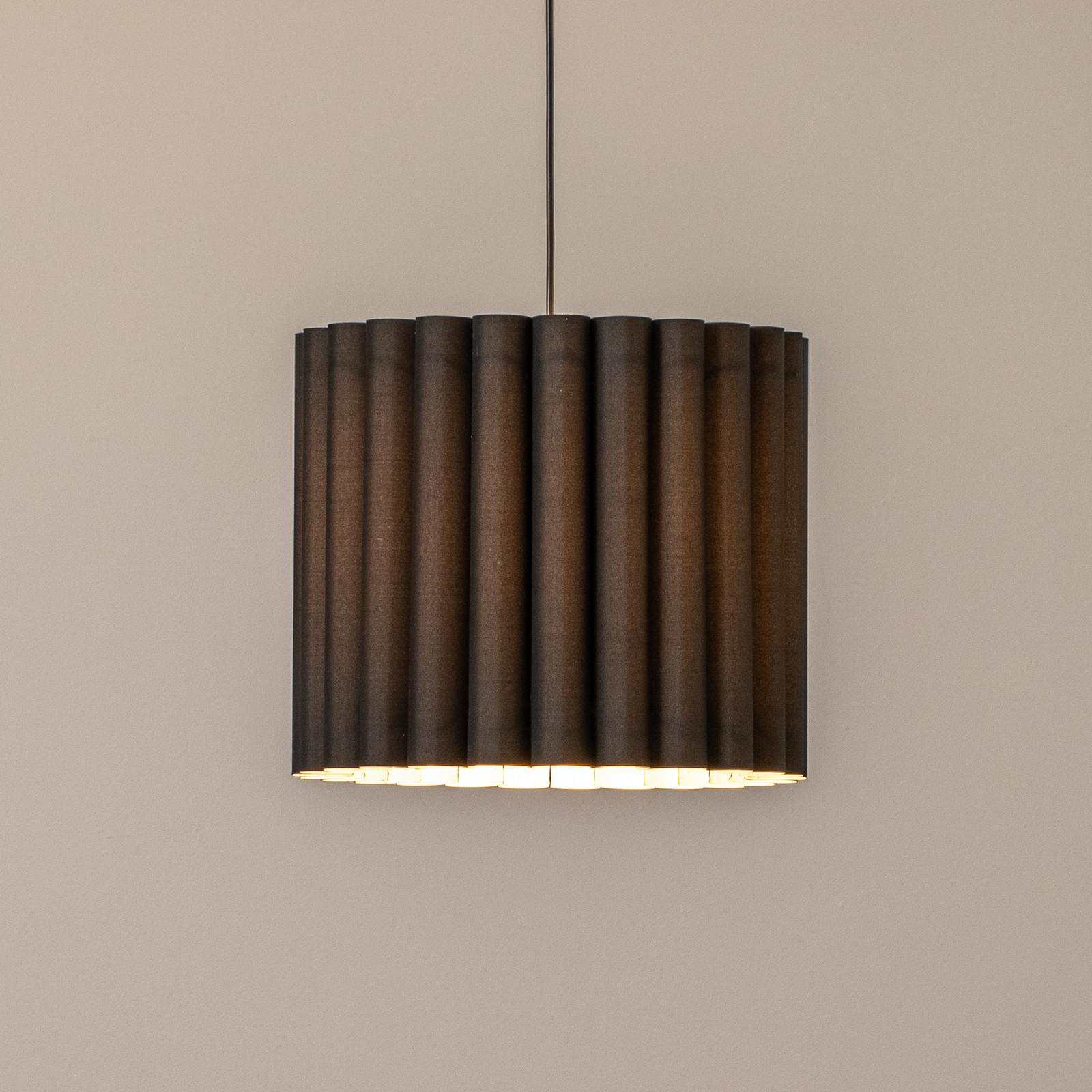 Duolla Lampă suspendată Aria negru microfibră E27 - Camera de zi / sufragerie - Țesătură / Textil