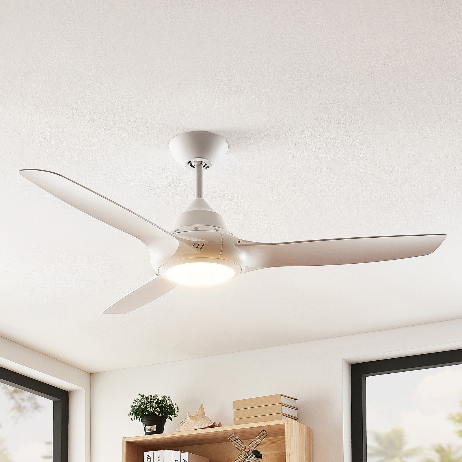 Arcchio Aila LED ceiling fan 3 blade, white