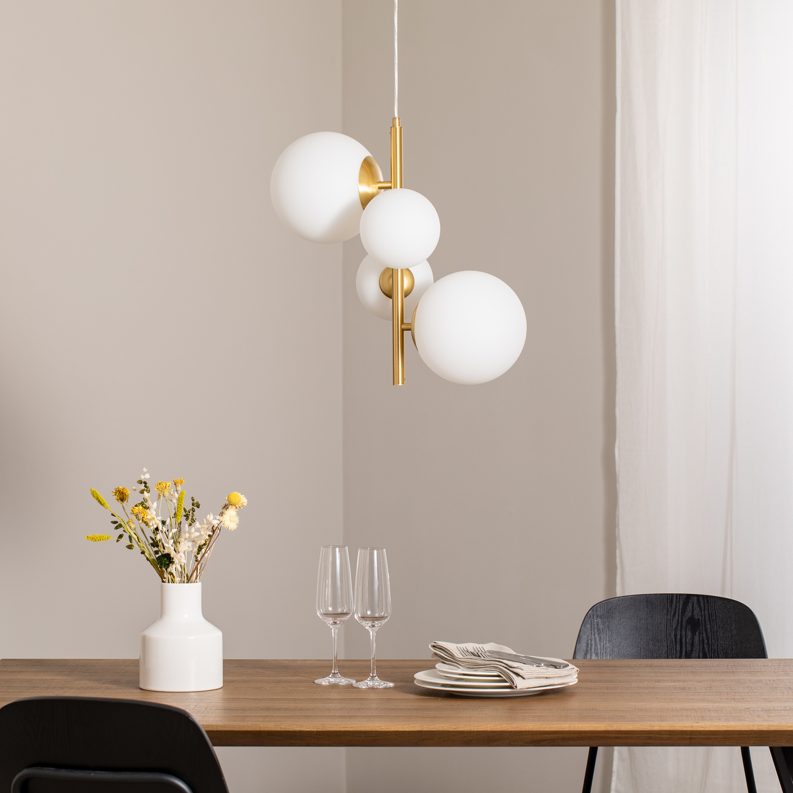 Joel pendant light, brass/white, 4-bulb