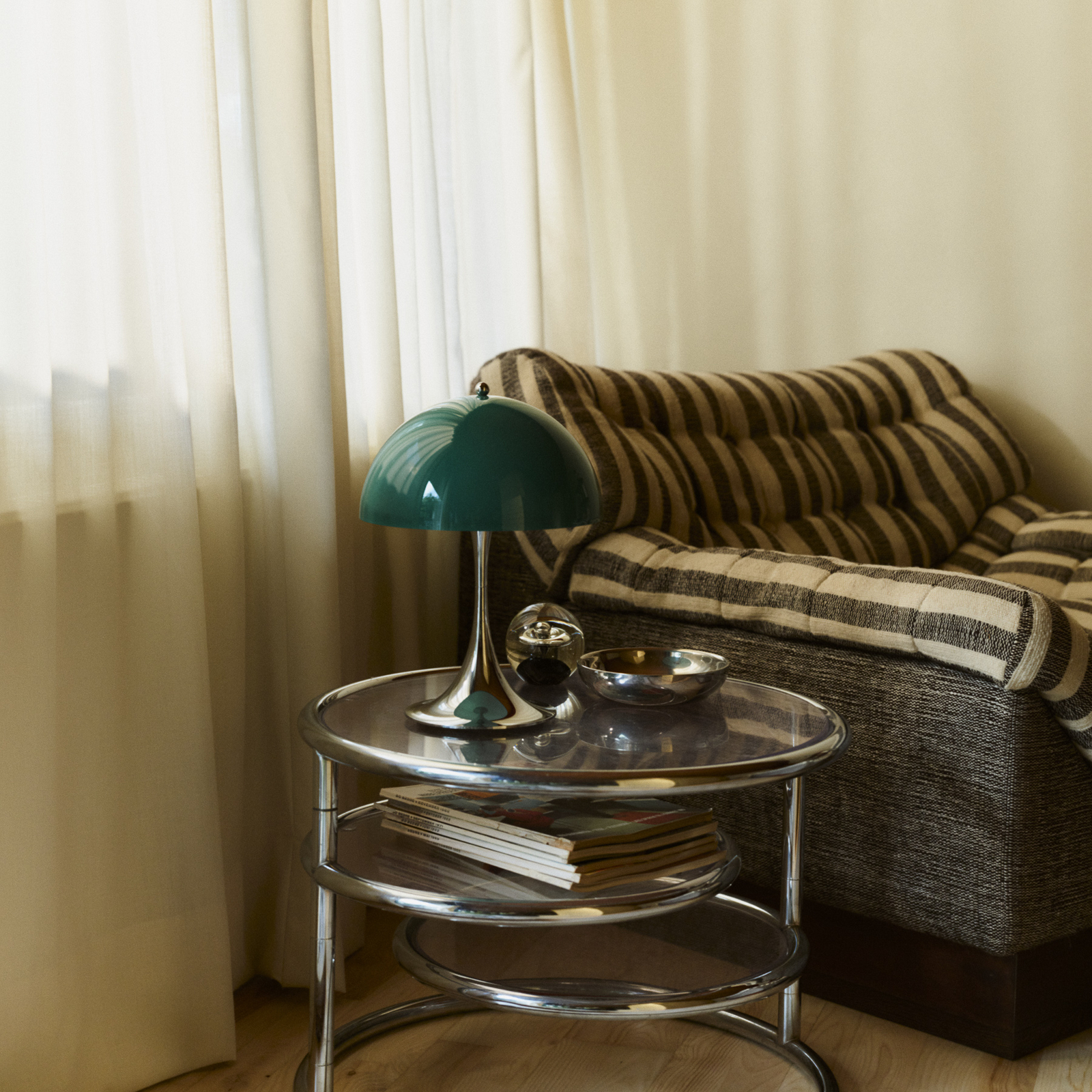 Louis Poulsen Panthella 250 Portable Original, opalgrön