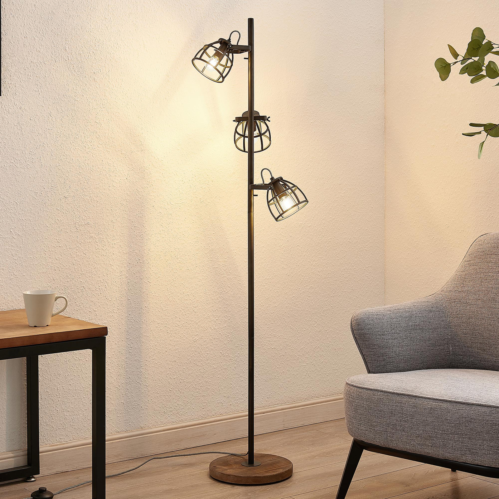 Lindby Rutger floor lamp, three-bulb