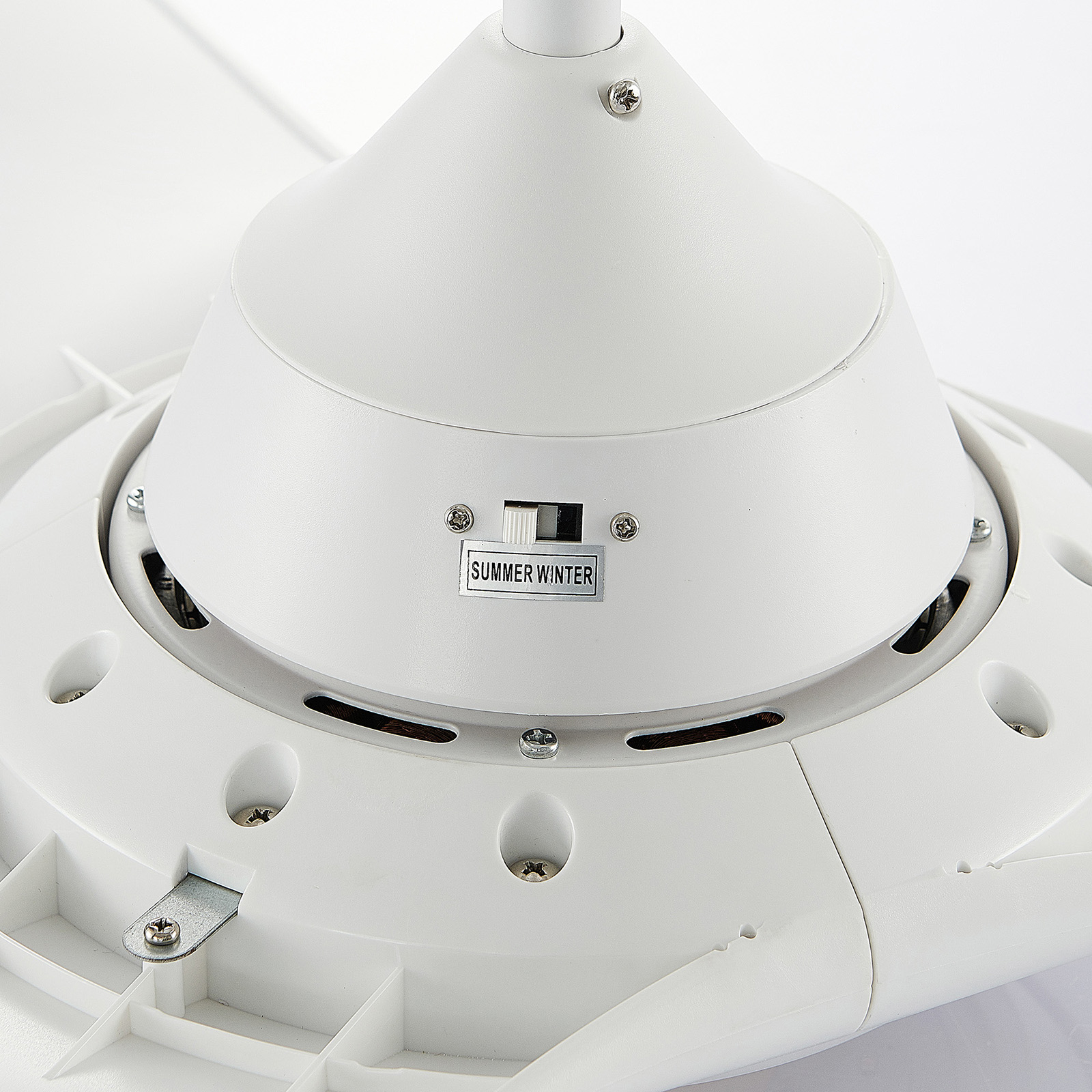 Starluna Pira LED ventilátor 3 lopatky biela