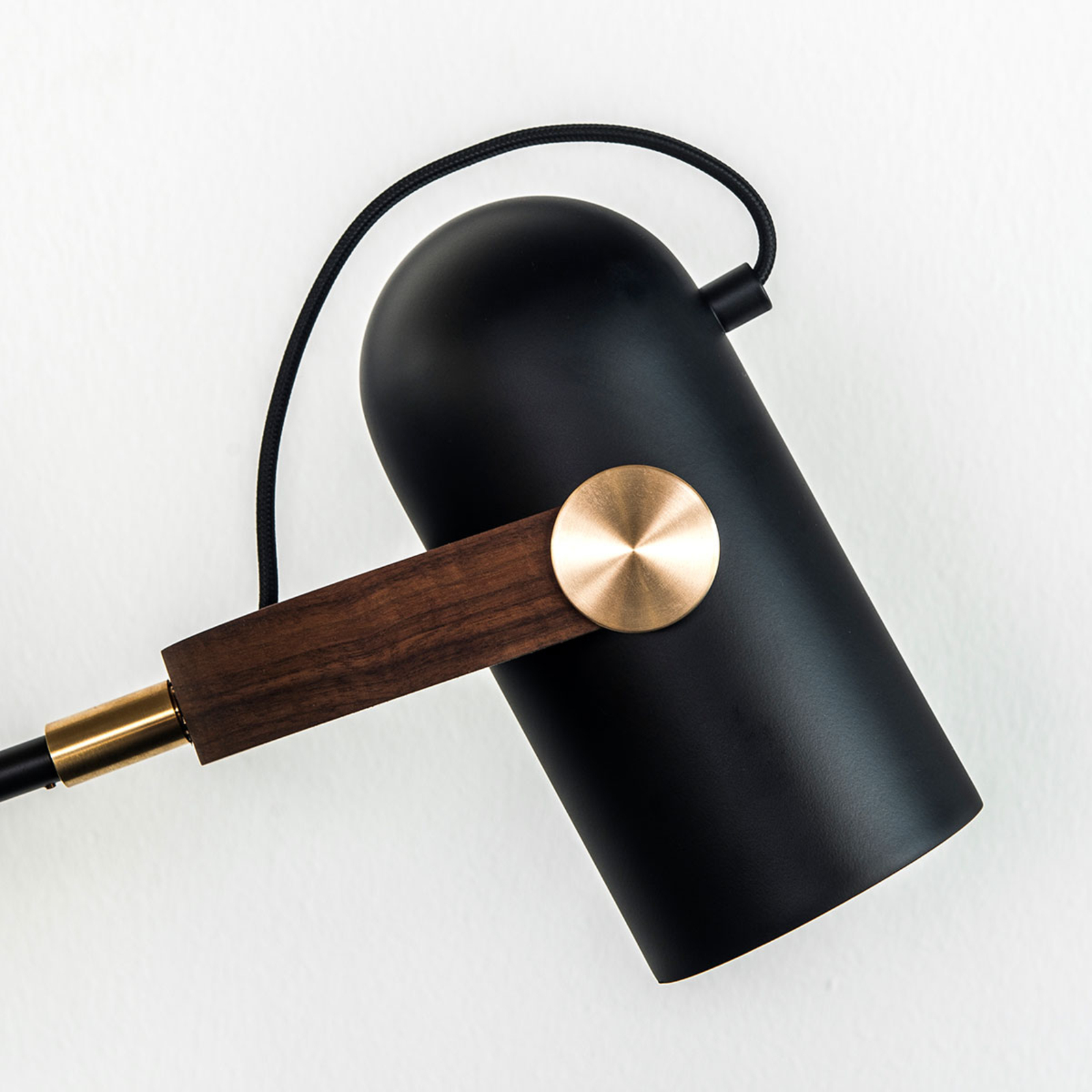 LE KLINT Carronade Low - svart golvlampa