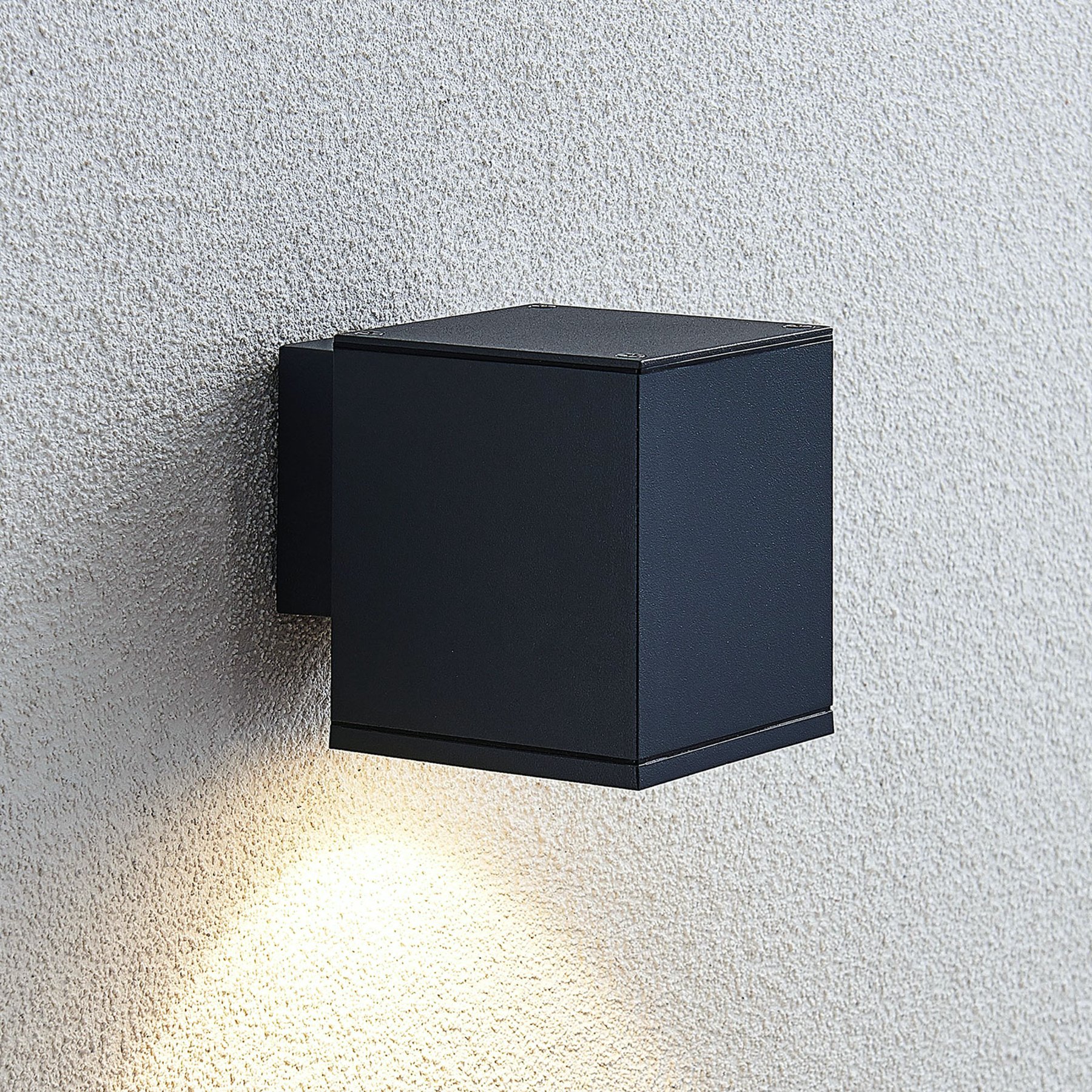 Lindby Mekita LED outdoor wall lamp, one-bulb, die-cast aluminium, tempered glass, 9.4 W, energy efficiency: A+, W: 9 cm, H: 10.5 cm