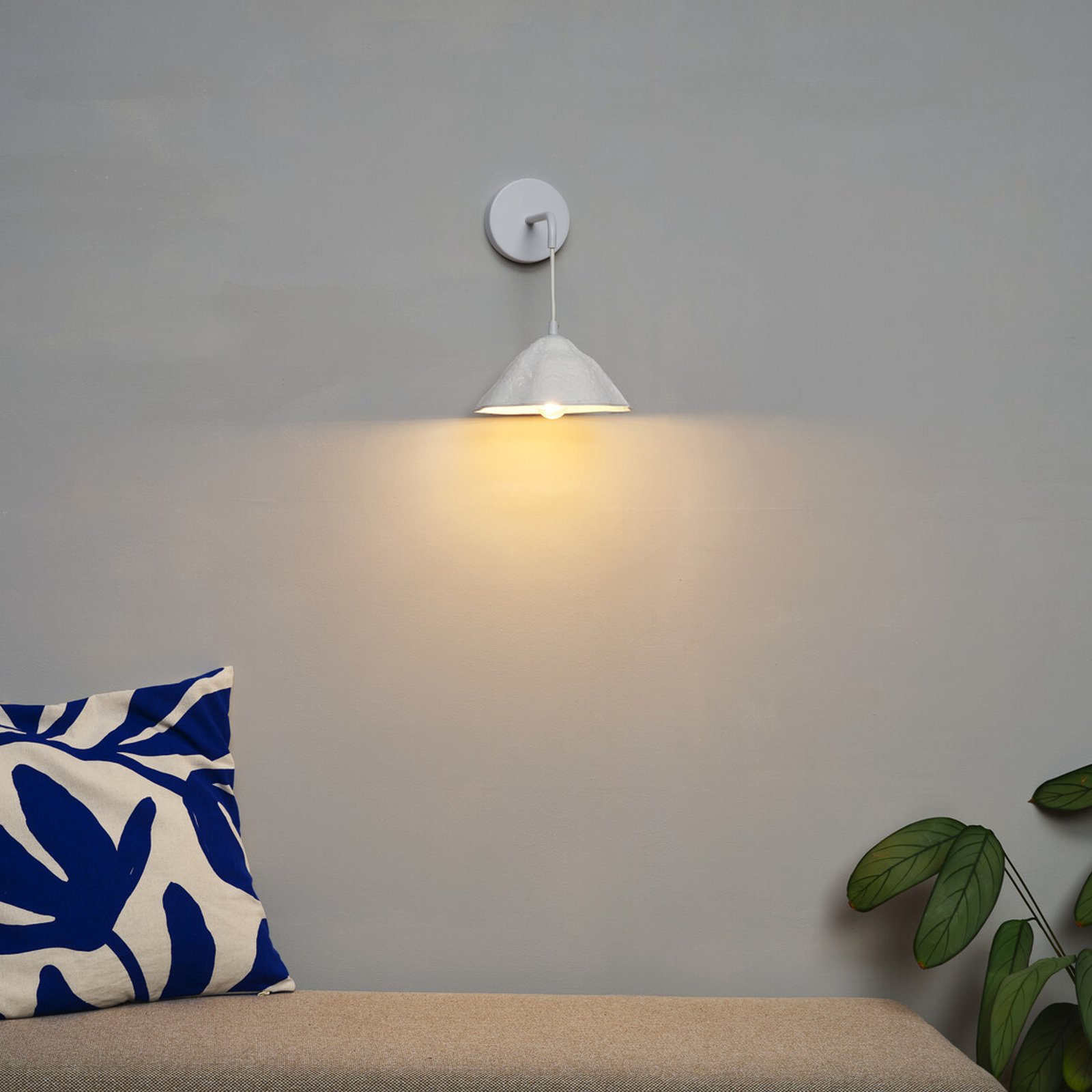 OSRAM Decor Lotus Leaf wall lamp, 1-bulb, white, paper, E14