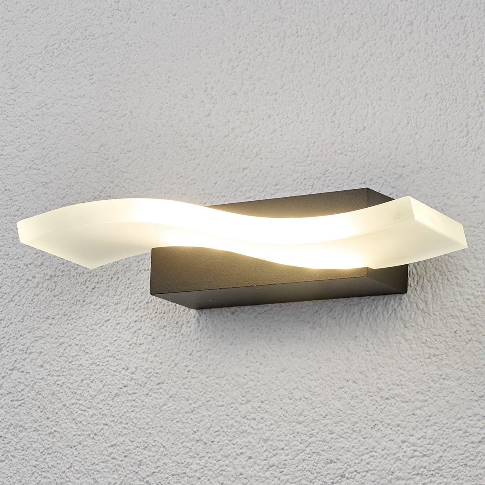 Lindby Wavy LED outdoor wall light Jirka, Aluminium, Glass, 5.5 W, energy efficiency: A+, W: 35 cm, H: 7 cm