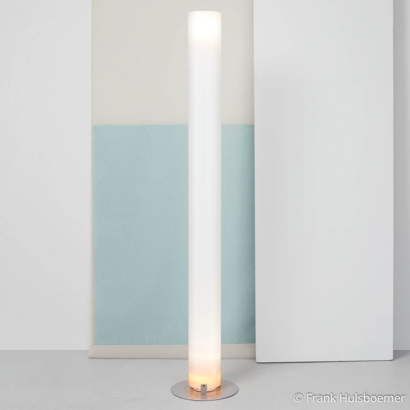 FLOS Lampe sur pied Stylos en forme de cylindre, hauteur 200 cm