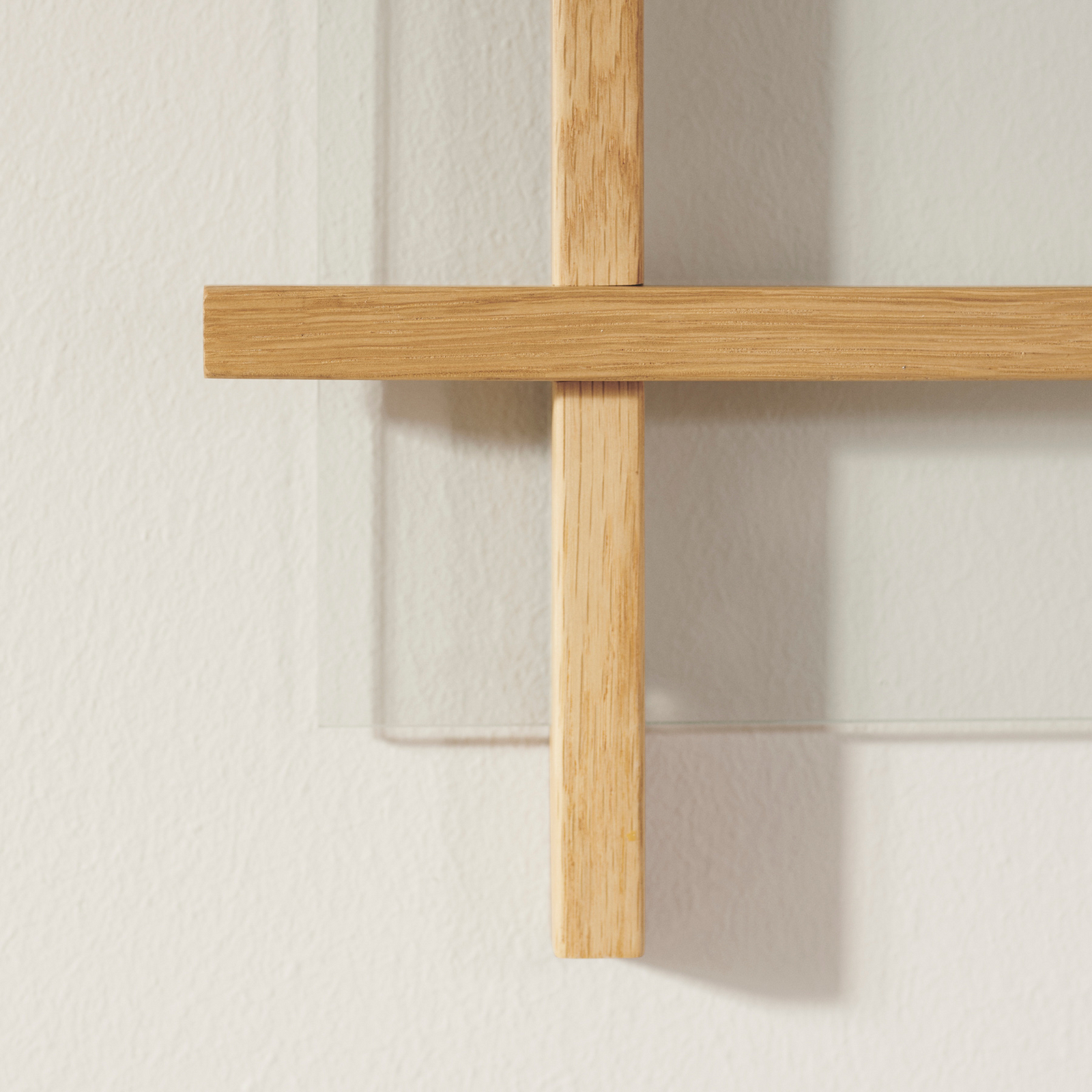 Marco Daiku, 50 cm x 70 cm, madera de roble/cristal - GEJST Marco Daiku, 50 cm x 70 cm, madera de roble/cristal - GEJST