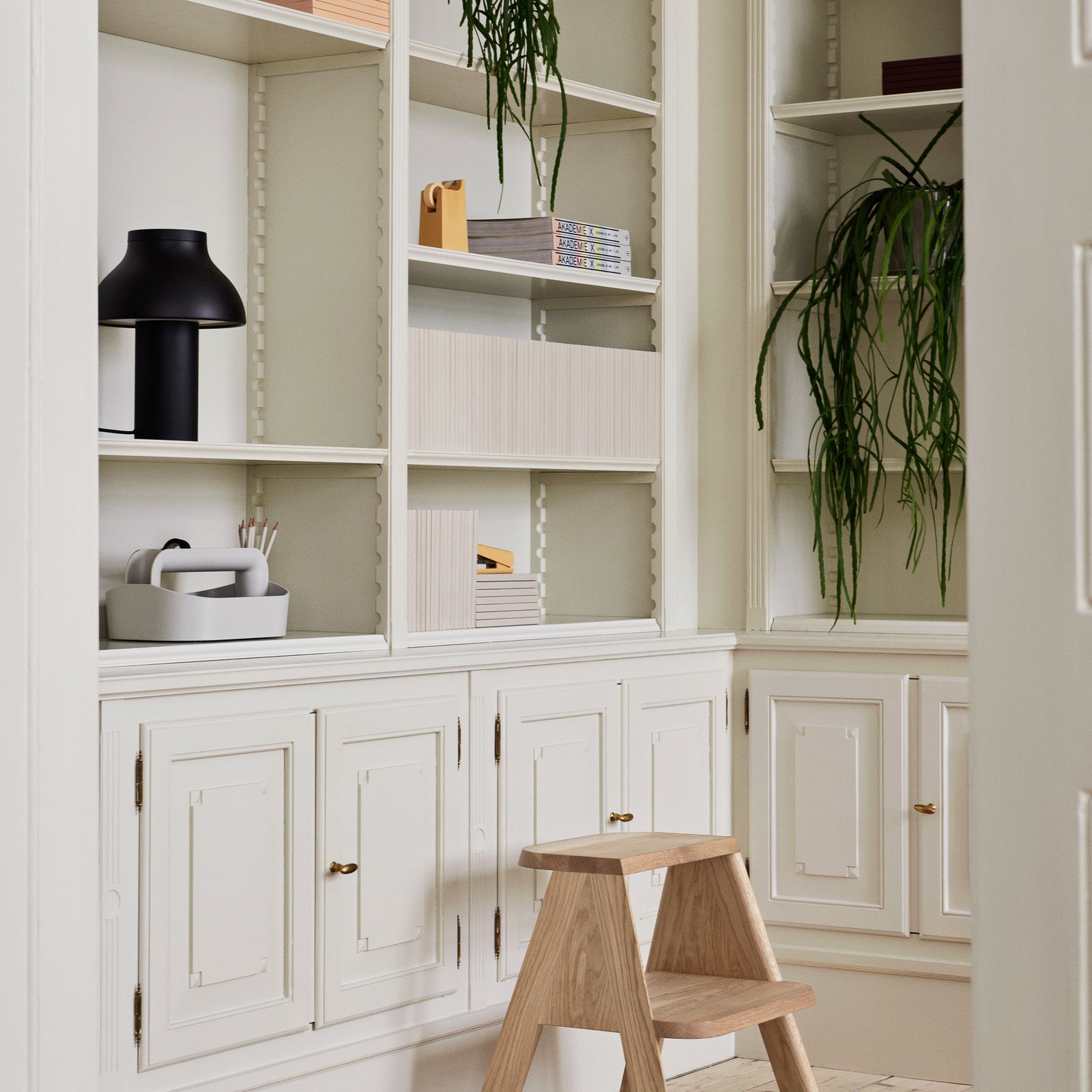 PC Lámpara de Sobremesa S Negro Suave /Aluminio - HAY