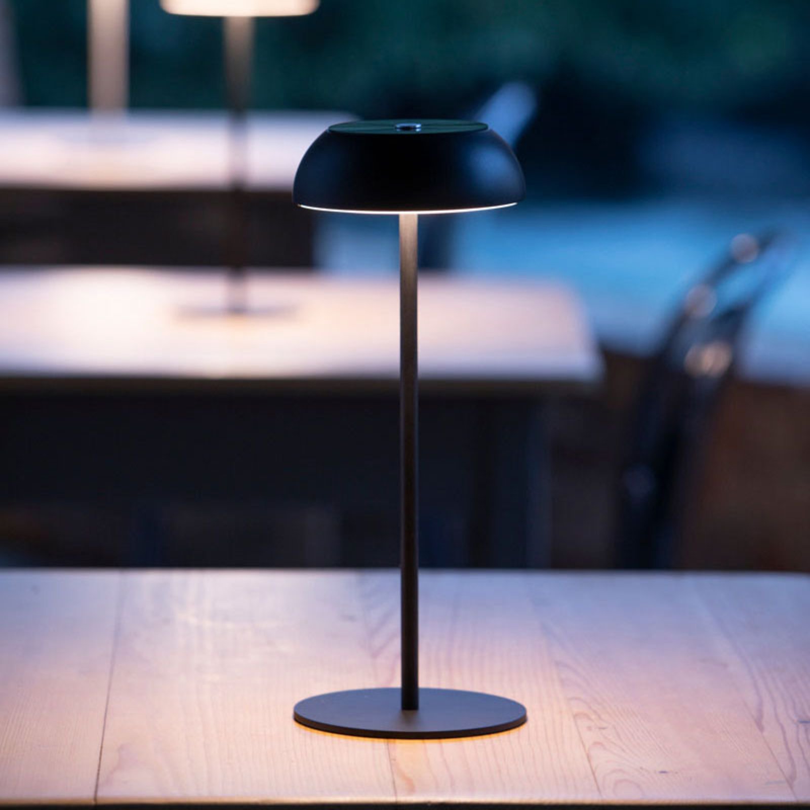 Designerska lampa stołowa LED Axolight Float, czarna