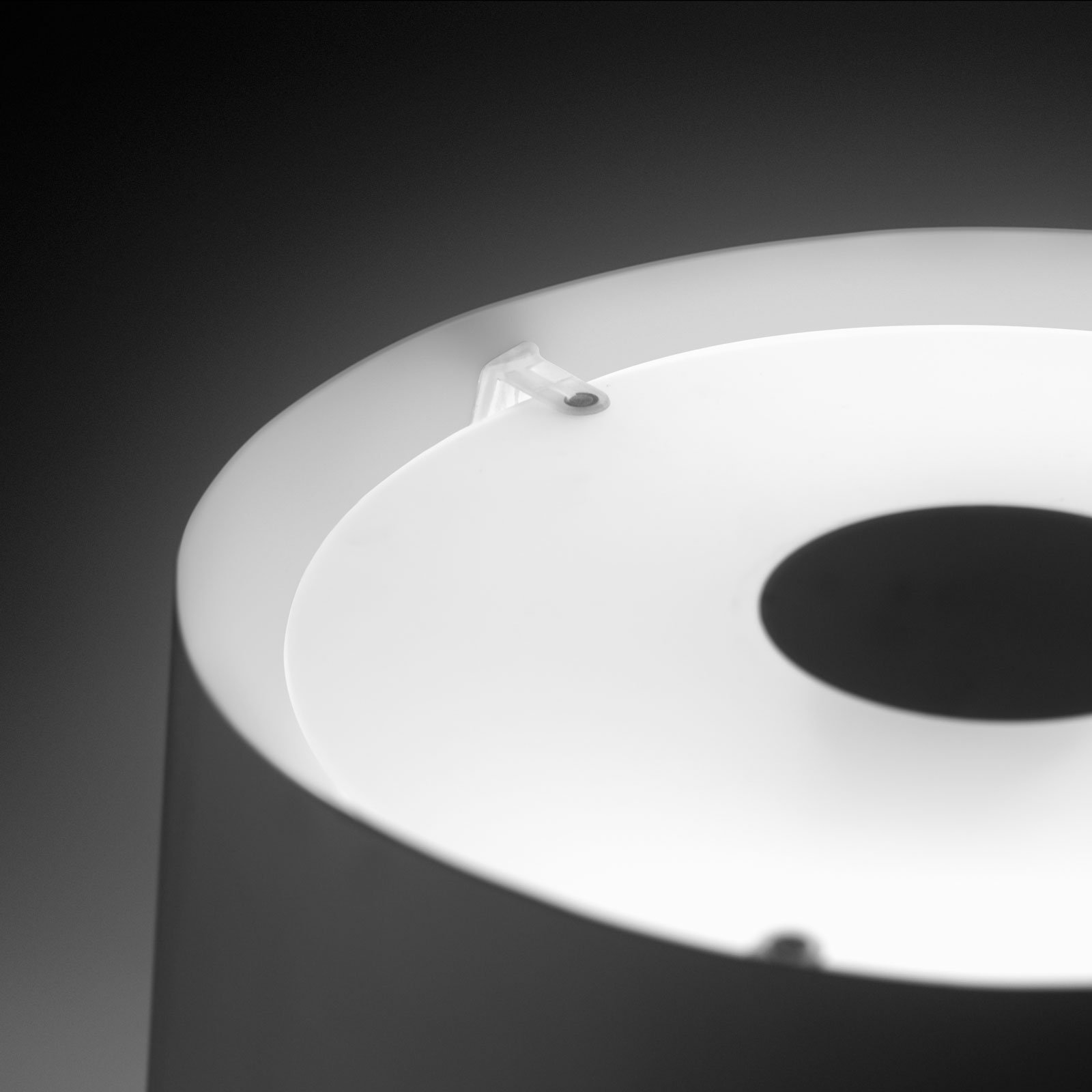 Warm 4901 Tischleuchte, beige, Ø 42 cm - Vibia