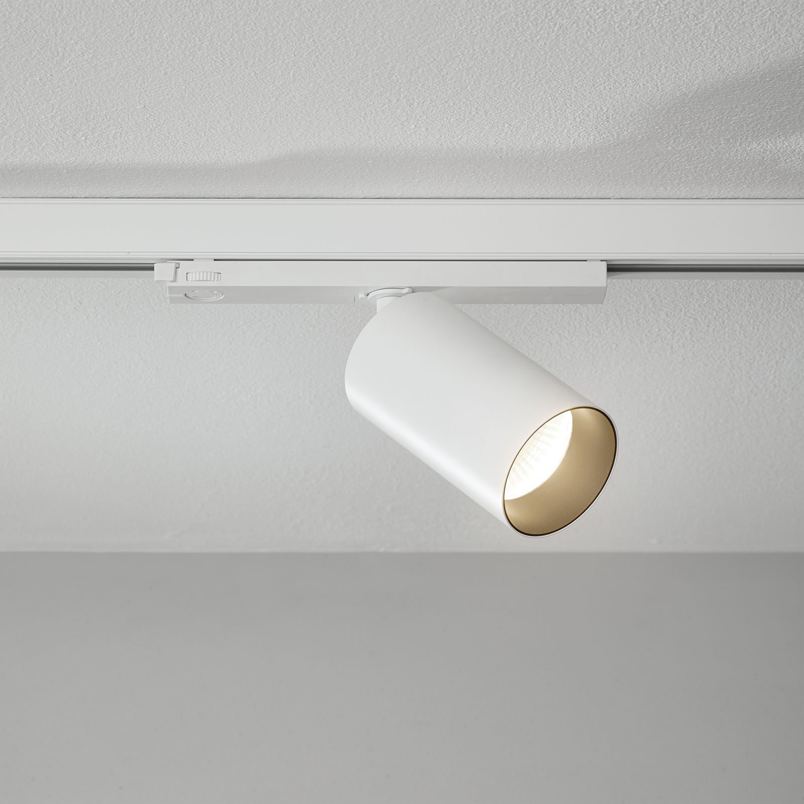 Arcchio Tamoo LED track spotlight 24 W 39° white, for Living / Dining Room, aluminium, polycarbonate, 24 W, energy efficiency: A++, L: 25 cm, W: 7.5 cm, H: 18.5 cm