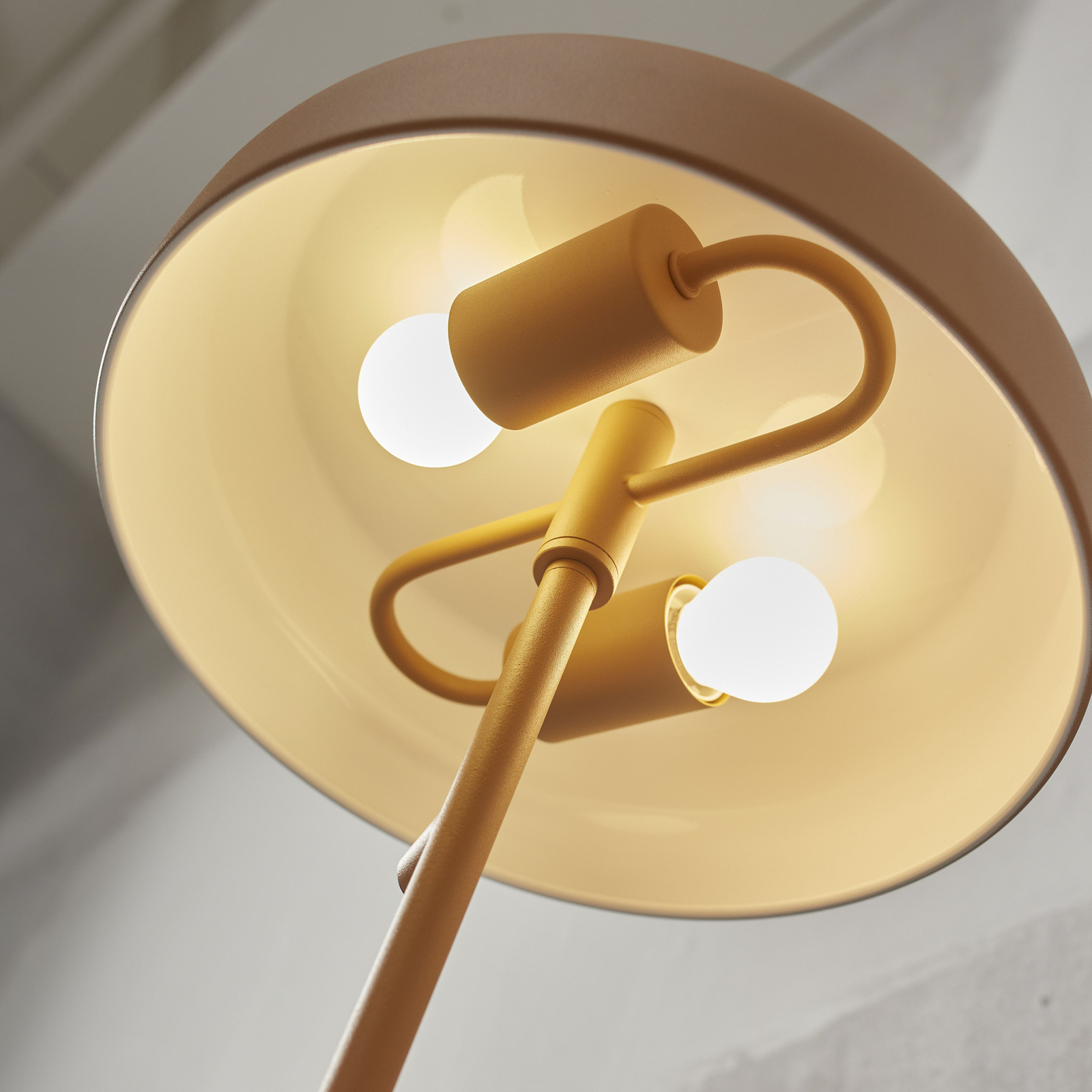 It's about RoMi Porto table lamp, 45 cm, mustard yellow, metal