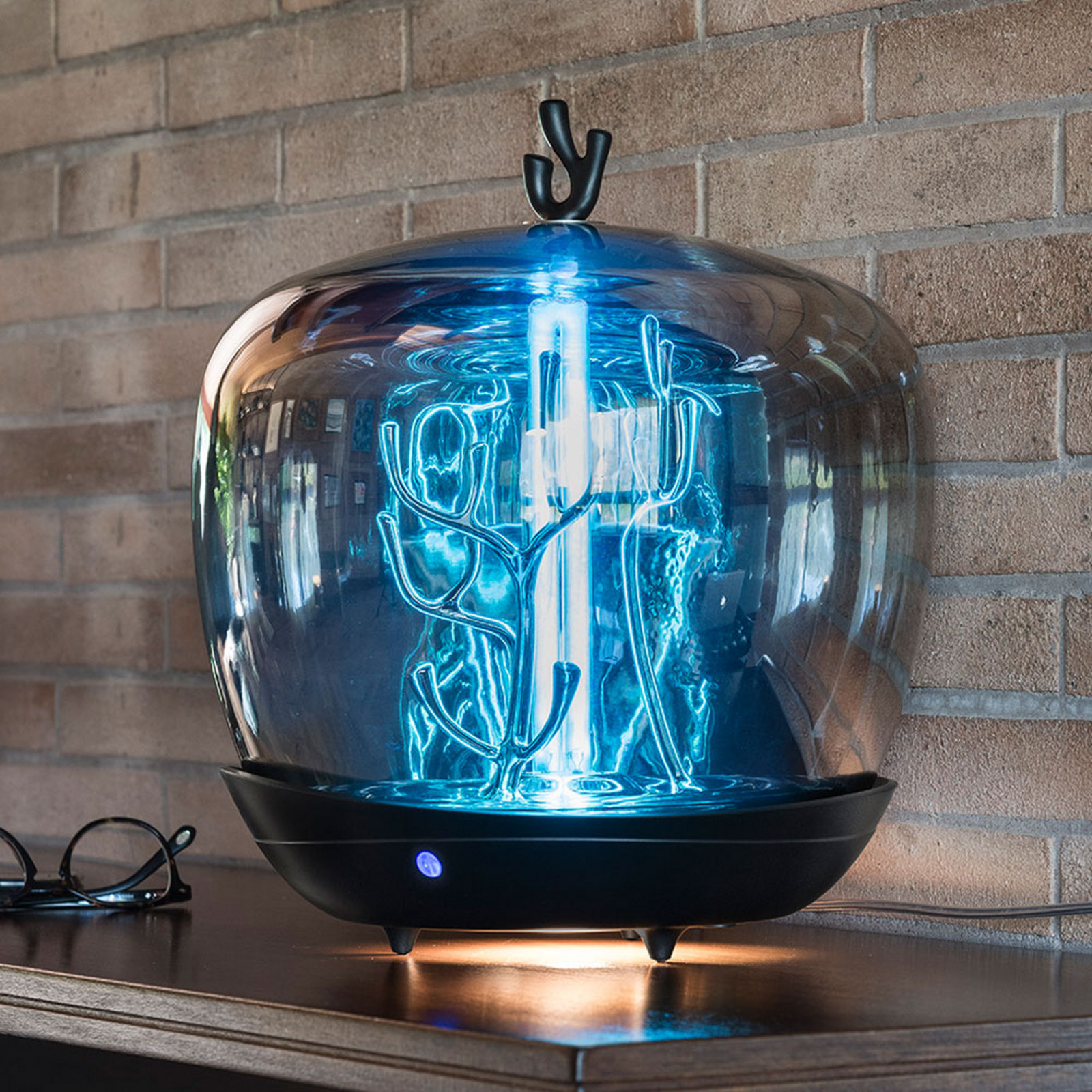 Candeeiro de mesa Slamp PurityCapsule LED, UV-C, preto