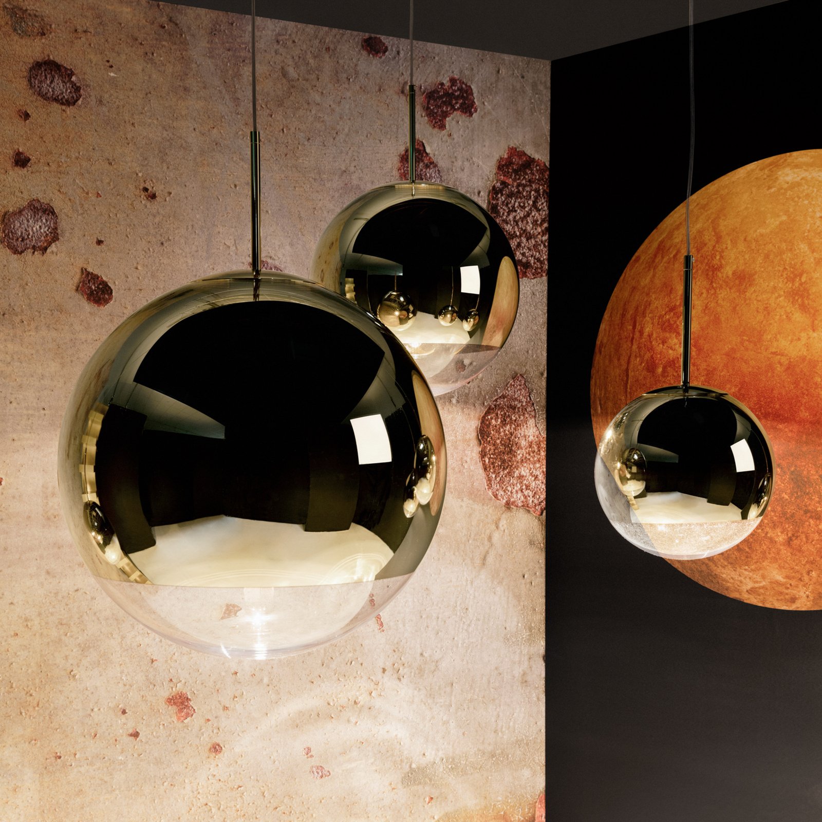 Mirror Ball 40 LED Taklampa Guld - Tom Dixon