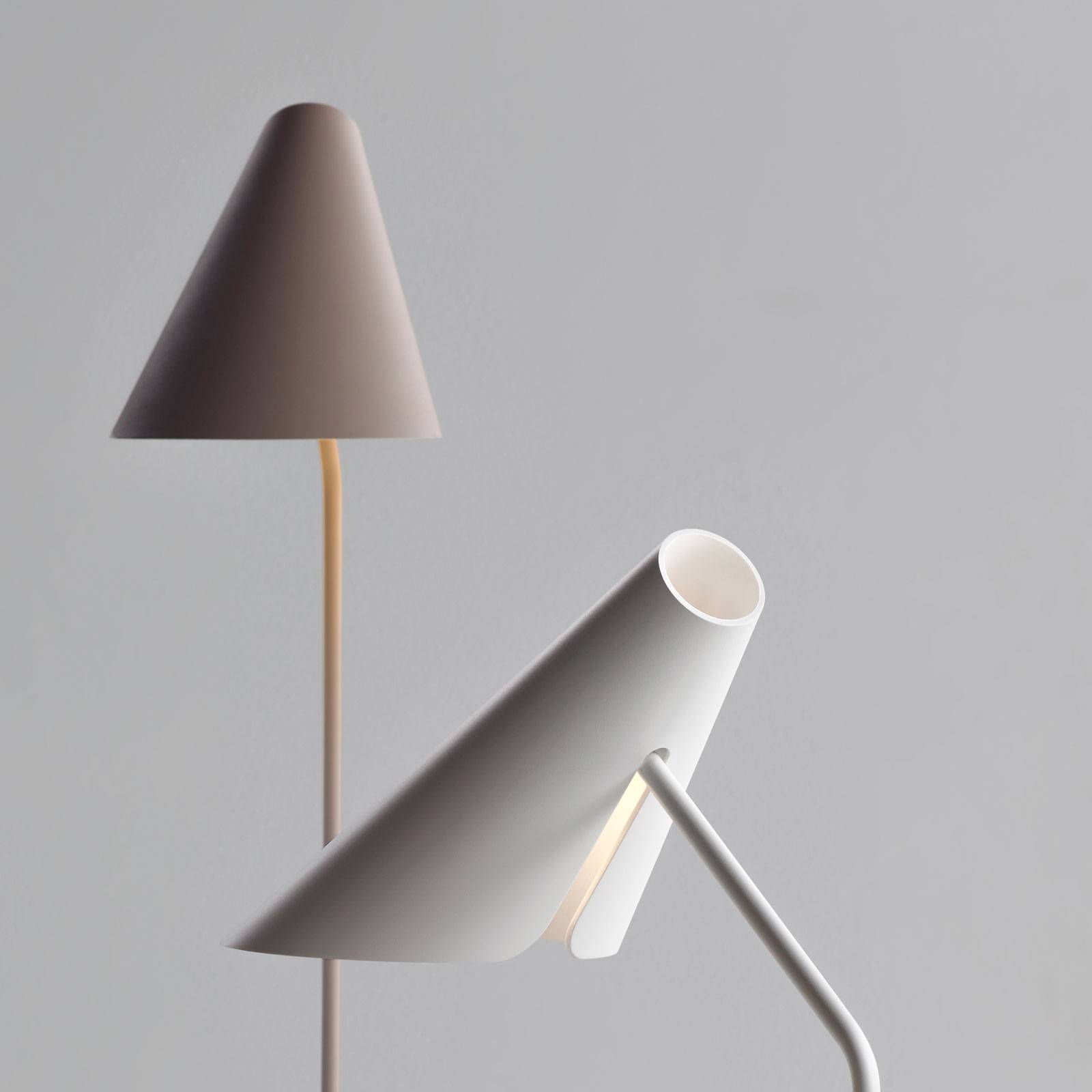 Vibia I.Cono 0712 lampa podłogowa, beżowa