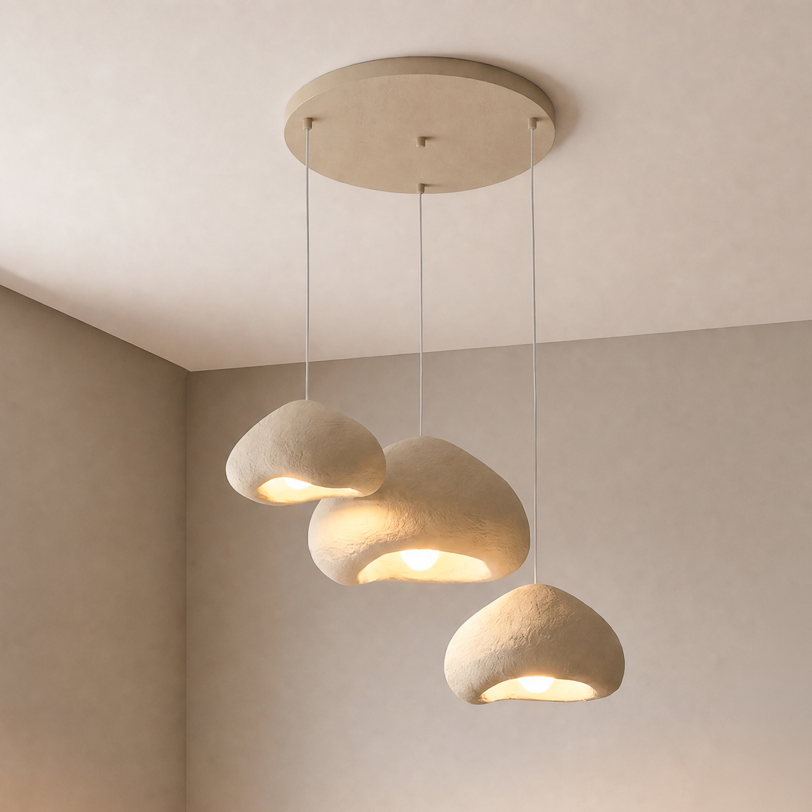 Lampada a sospensione Lora, beige, Ø 82 cm, a 3 luci, fibra di vetro, E27