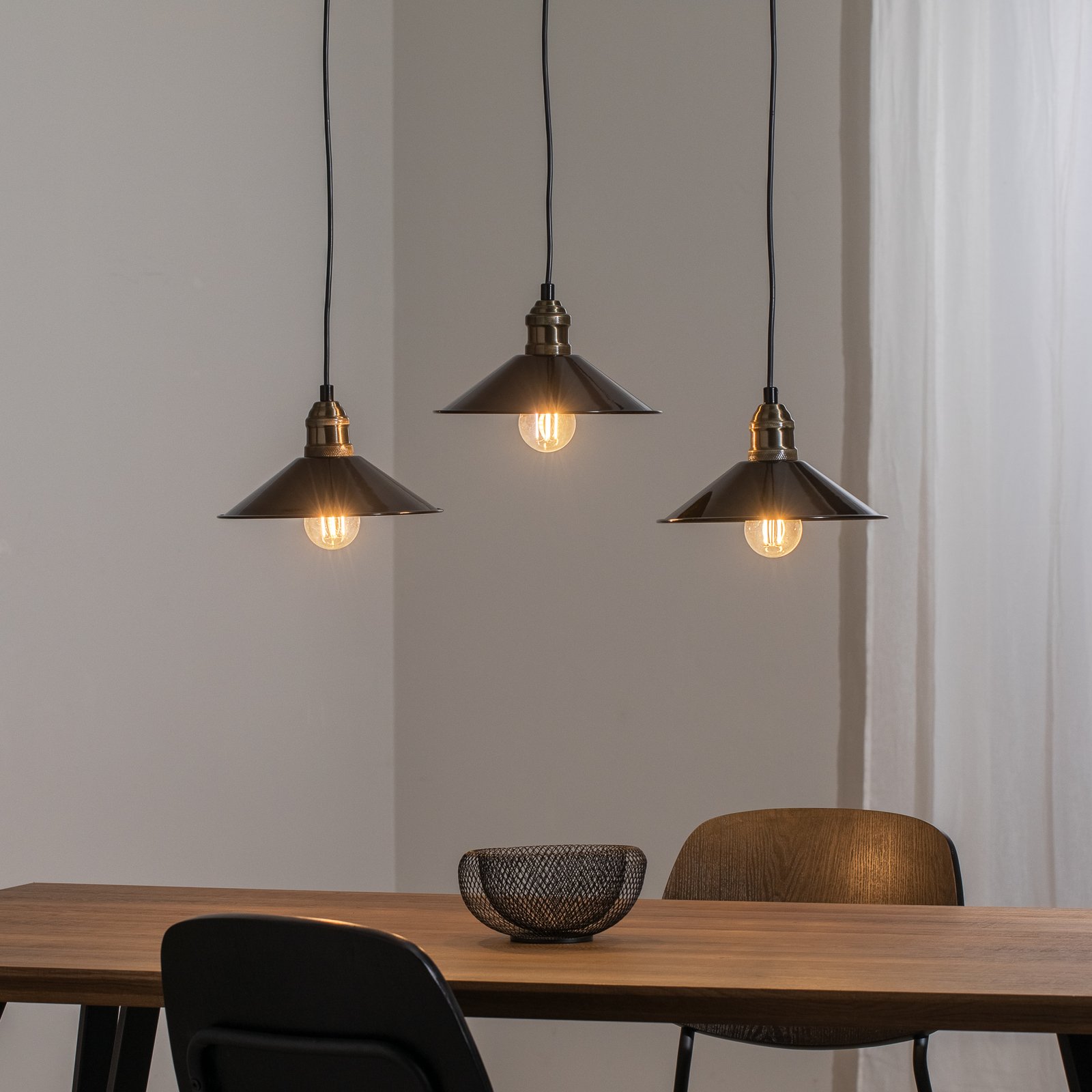 Berceste 250-S1 hanglamp, zwart, metaal 3-lamps lang