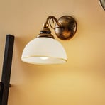 Casale wall light with a glass lampshade