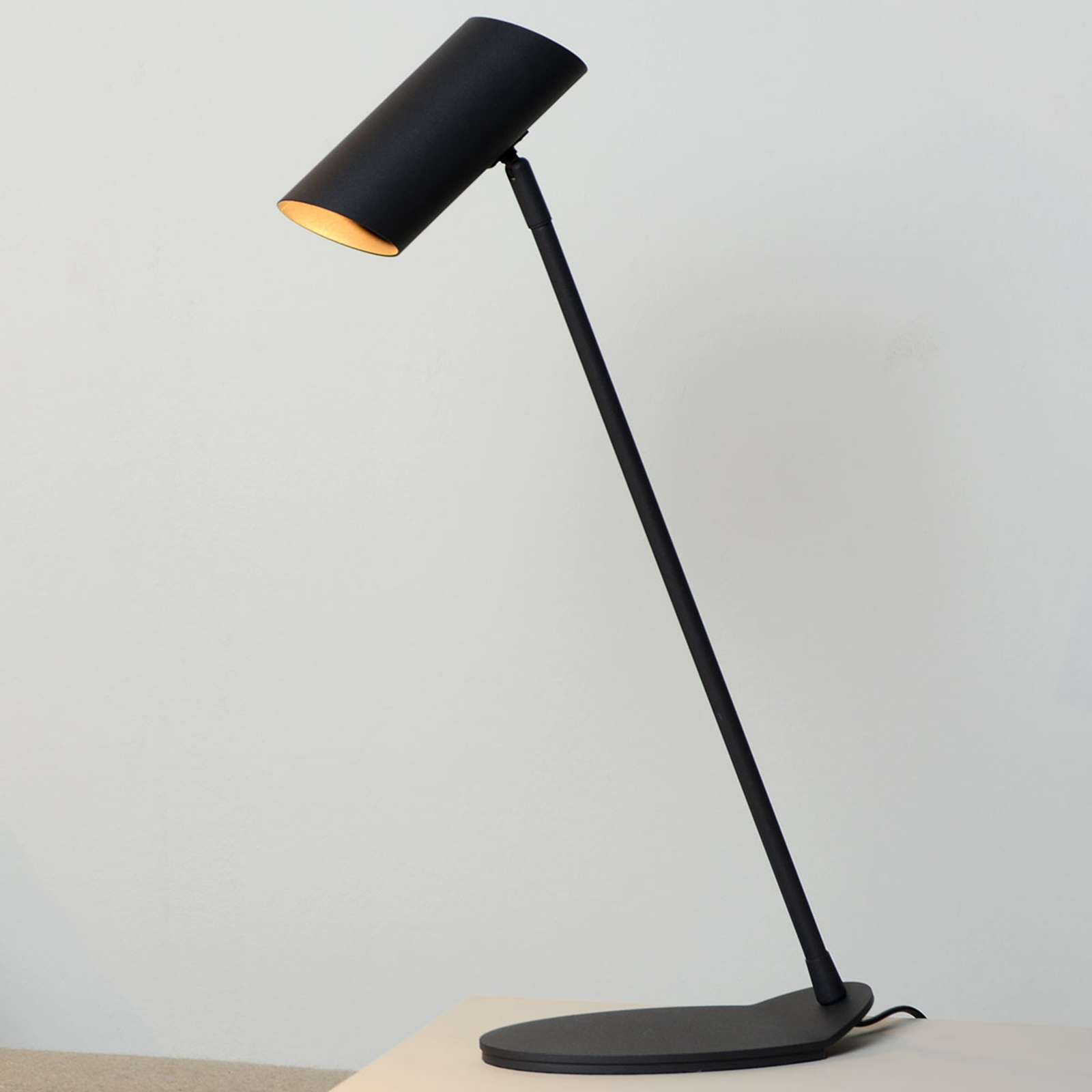 Raffinata lampada da scrivania Hester, nero
