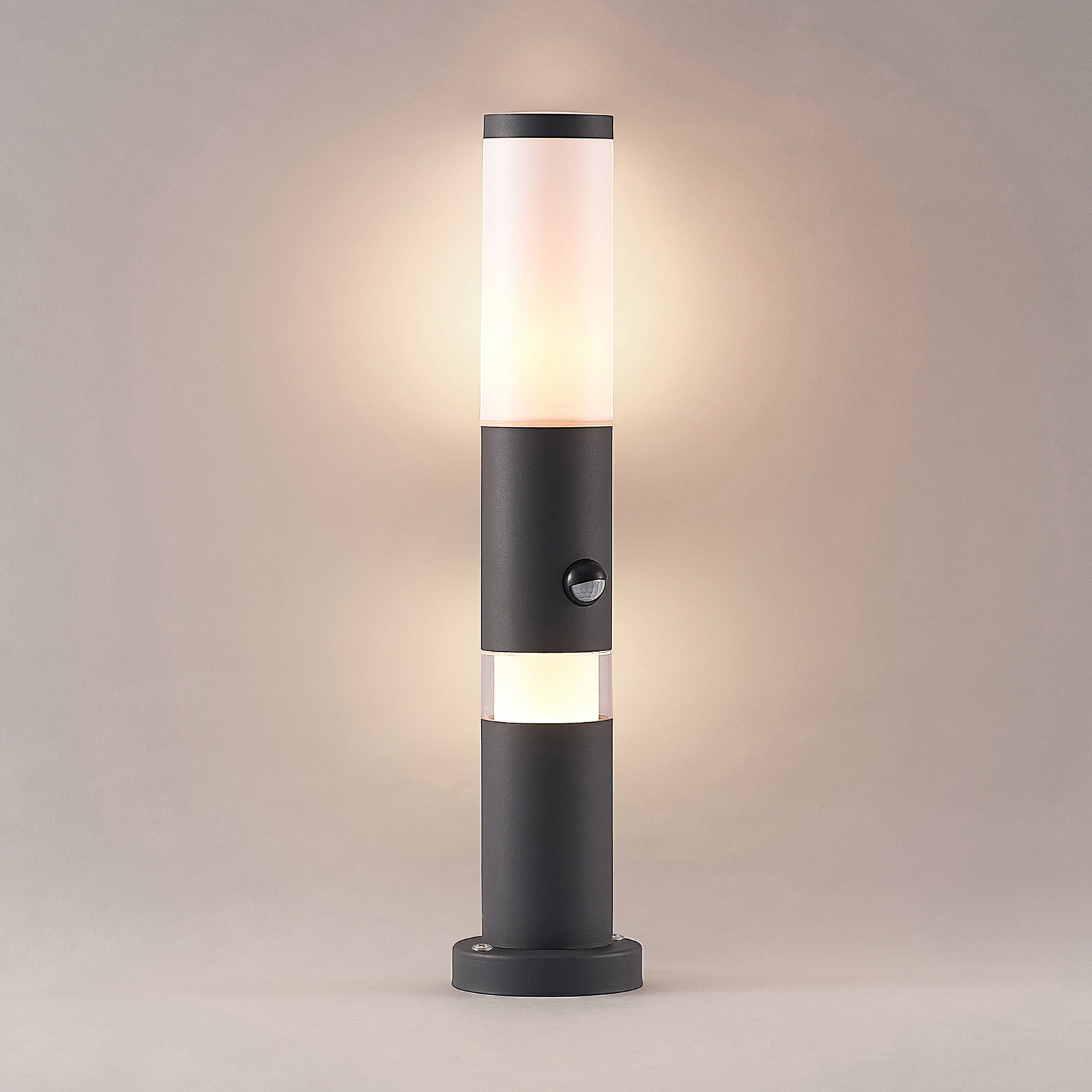 Lindby Okari lampioncino di alluminio con sensore