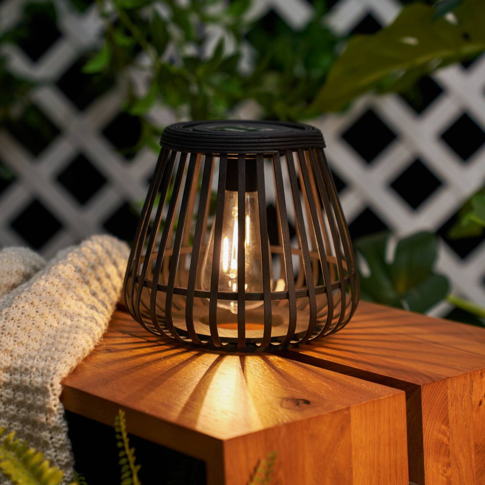 Pauleen LED-solcellsdriven bordslampa SUNSHINE GLIMMER, svart, IP44