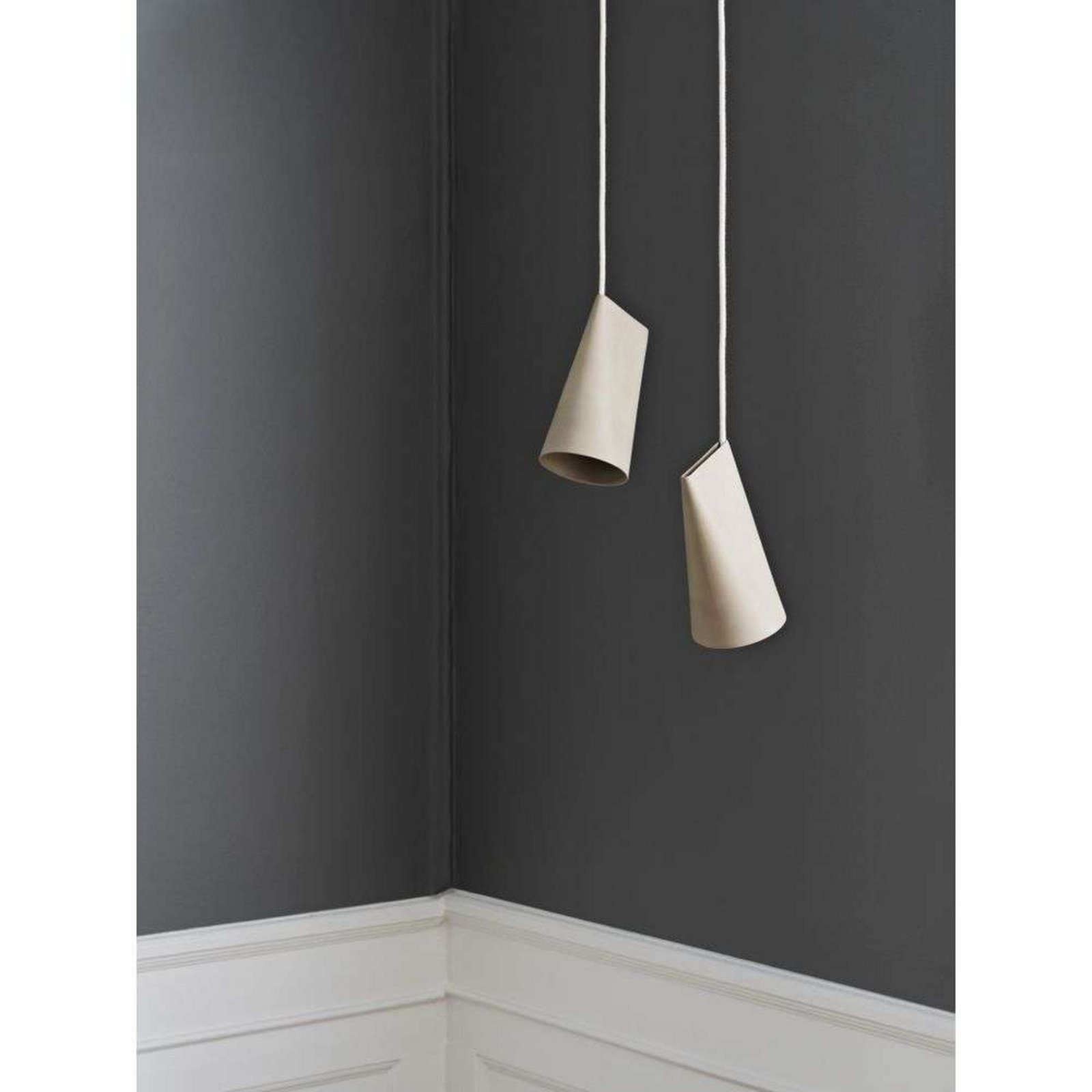 Ceramic Narrow Pendant Olive - Moebe