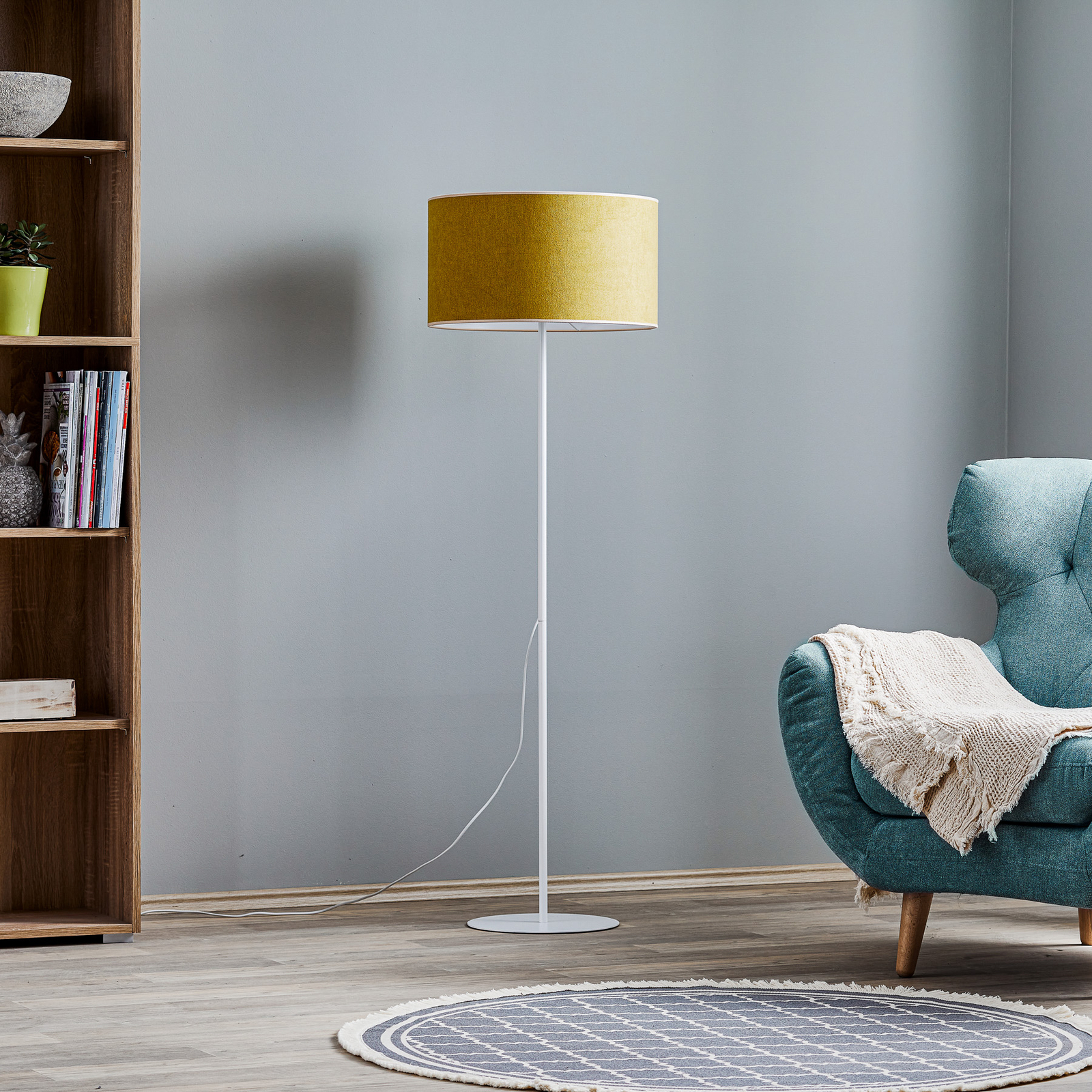 Pastell Roller floor lamp in bright yellow