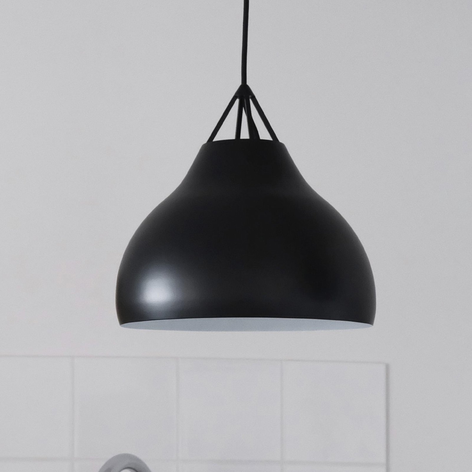 Dyberg Larsen Pyra hanglamp, Ø 23 cm, zwart, metaal