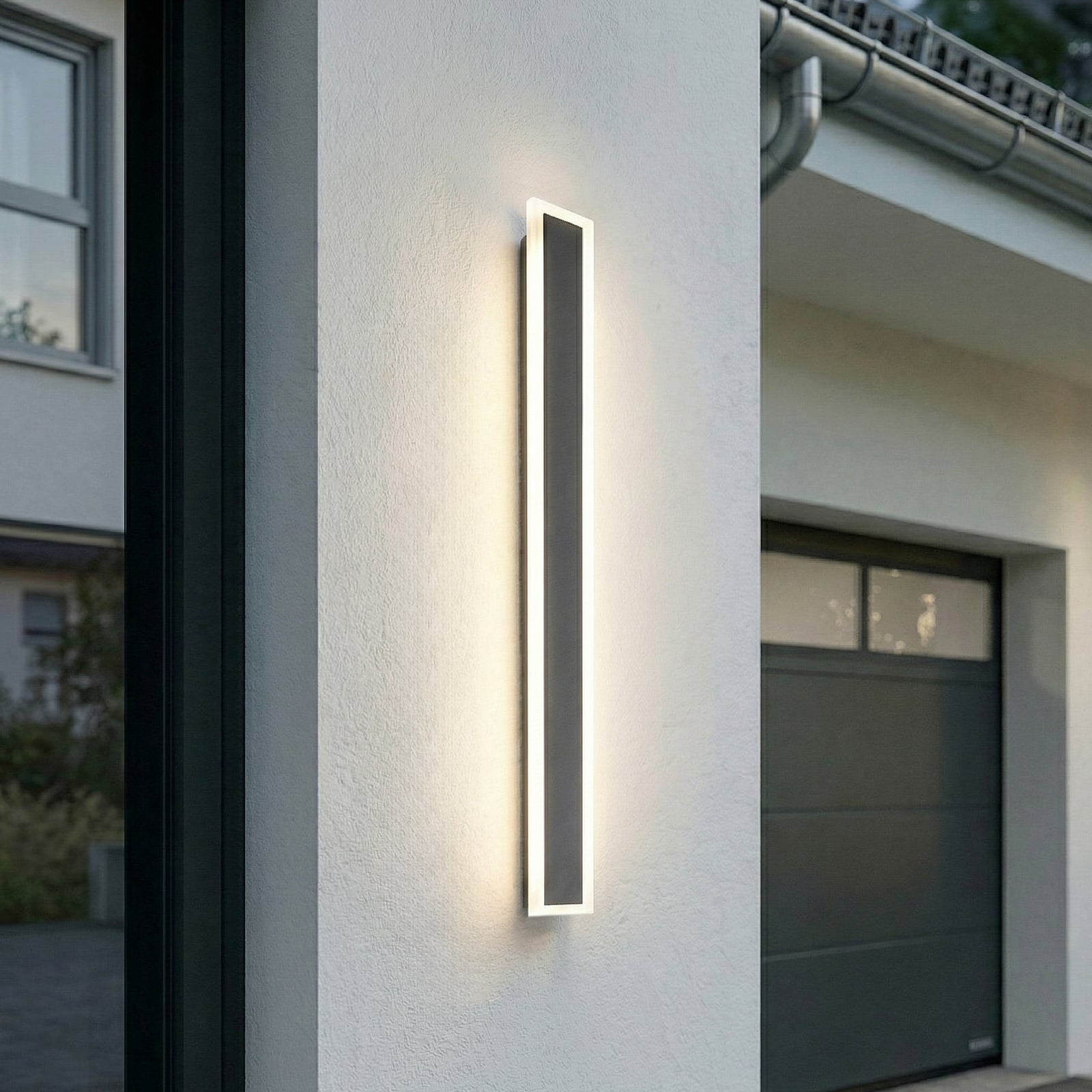 Lucande LED външна стенна лампа Ilora, черна, 100 см, CCT, IP65