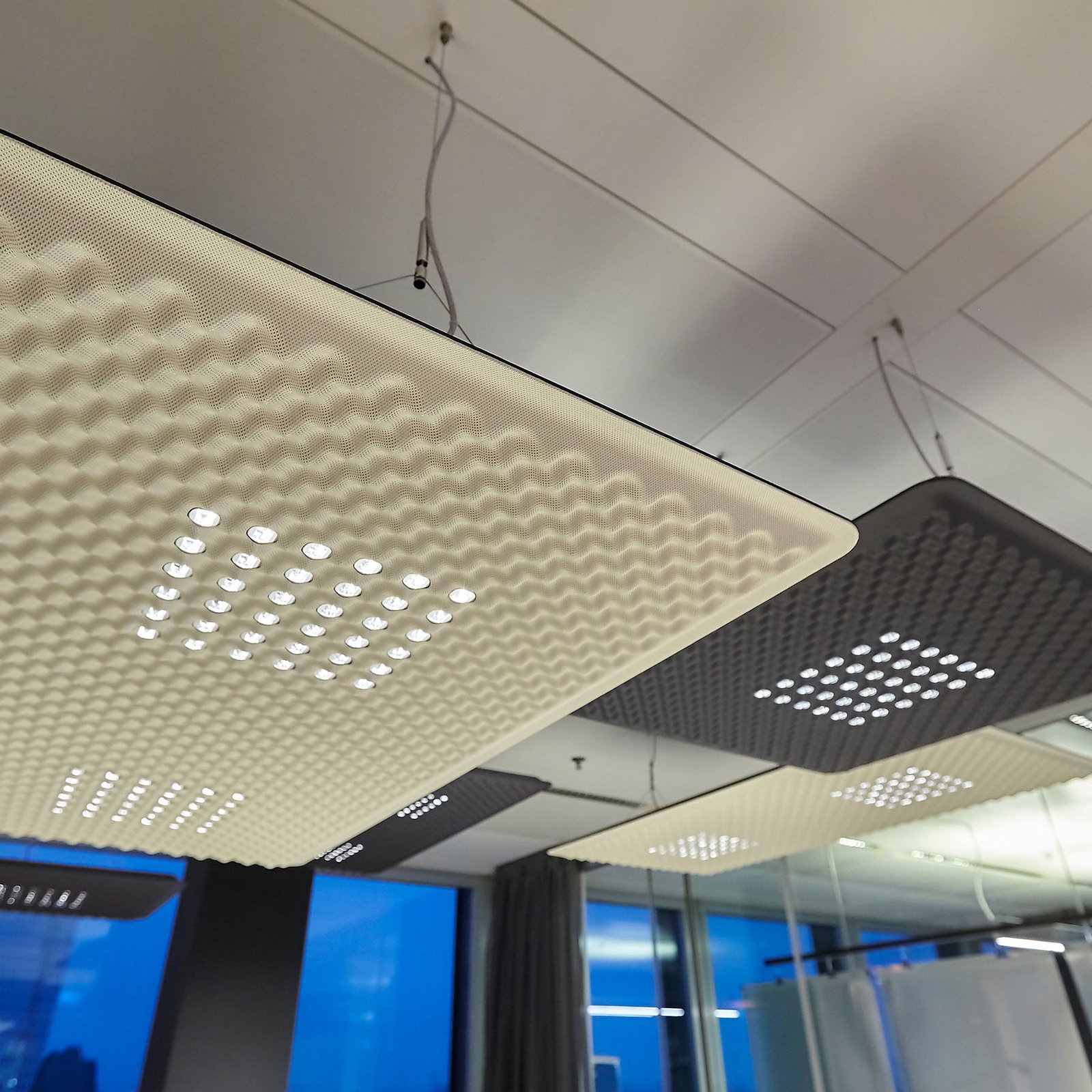 Artemide ARCHITECTUR Eggboard Matrix up/down 160cm 3000K white, for Workroom / Office, polyester (recycled), 75 W, energy efficiency: A+, L: 159.5 cm, W: 79.5 cm, H: 5.6 cm