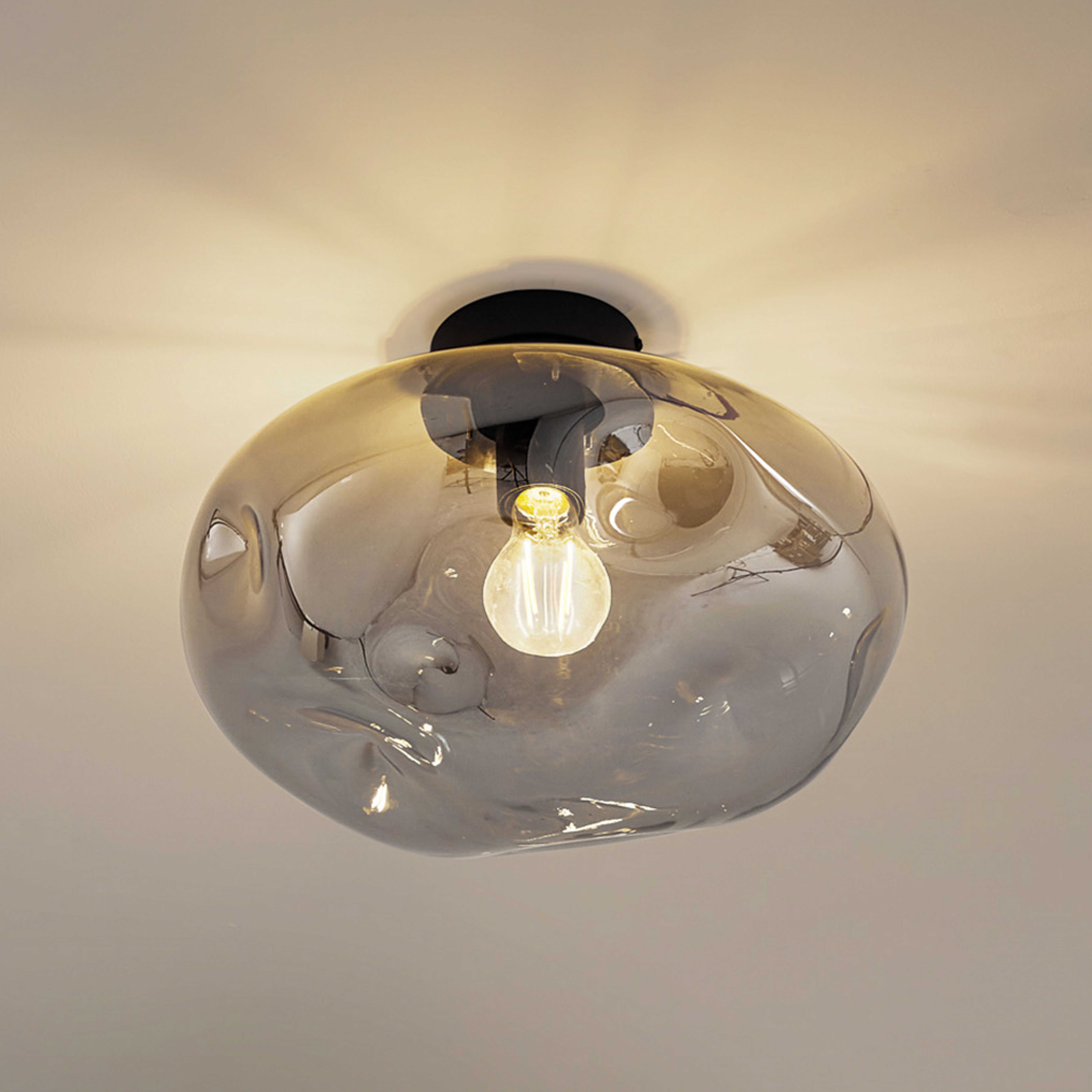 Lindby Plafonieră Lelia, gri fumuriu, sticlă, Ø 35 cm