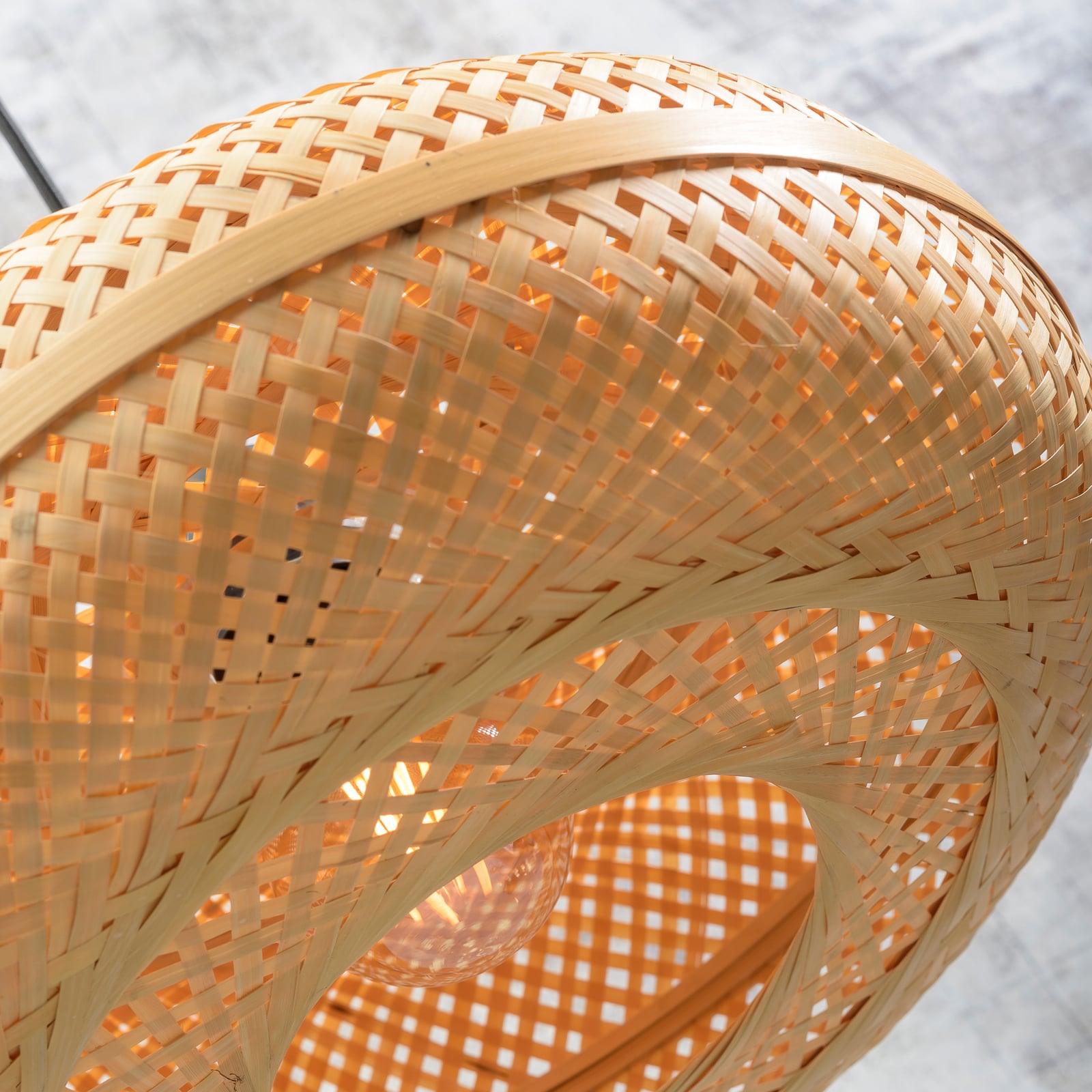 GOOD & MOJO Candeeiro suspenso Palawan, natural, Ø 40 cm, bambu, E27 GOOD & MOJO Candeeiro suspenso Palawan, natural, Ø 40 cm, bambu, E27