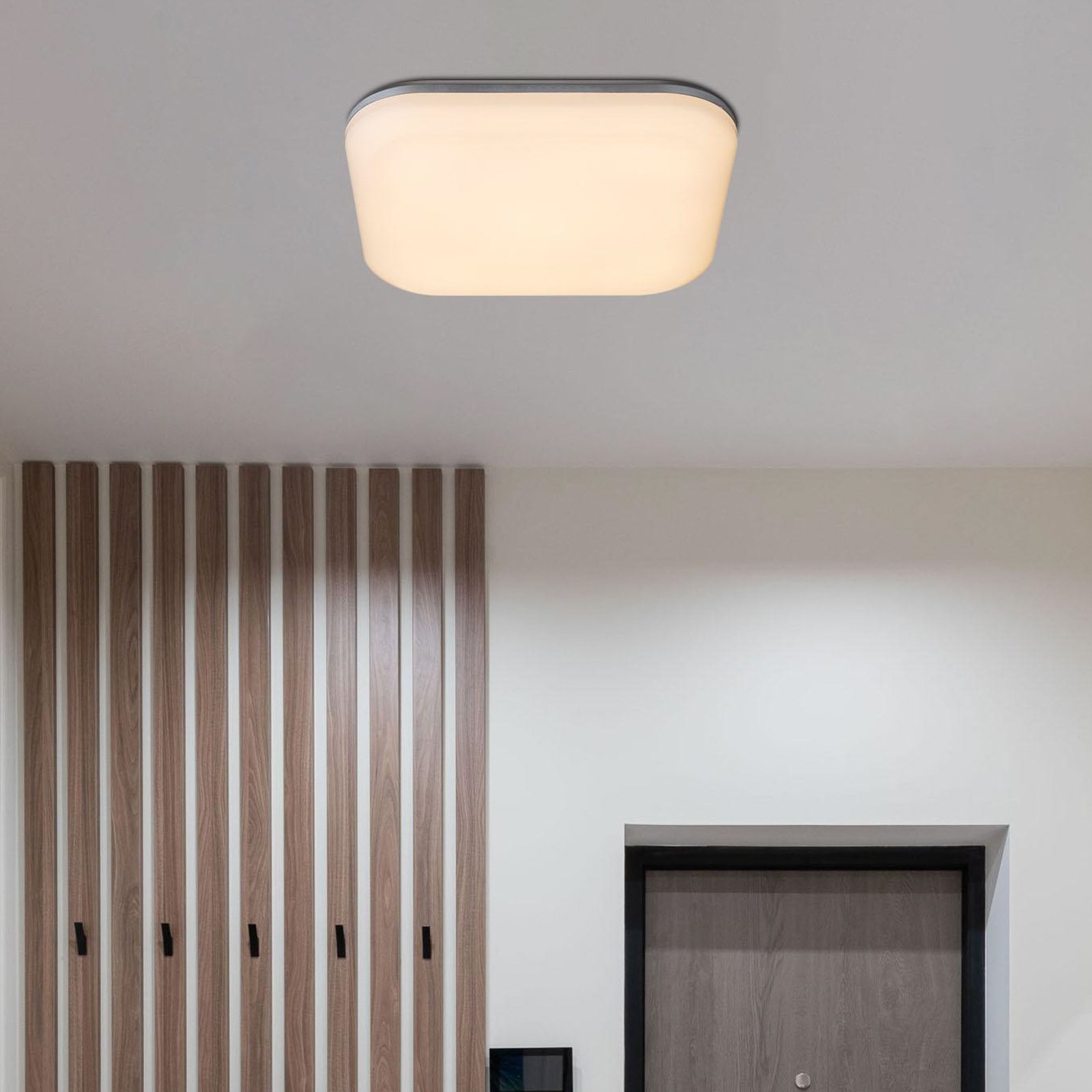 Zewnętrzna lampa sufitowa Dori LED, długość 33 cm, biała, tworzywo sztuczne