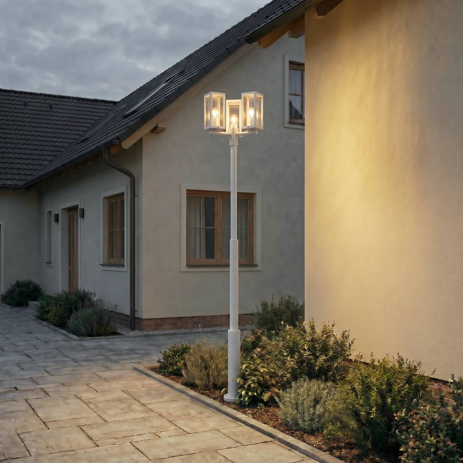 Lucande buitenlamp Siveta, hoogte 240 cm, 3-lamps, lichtgrijs