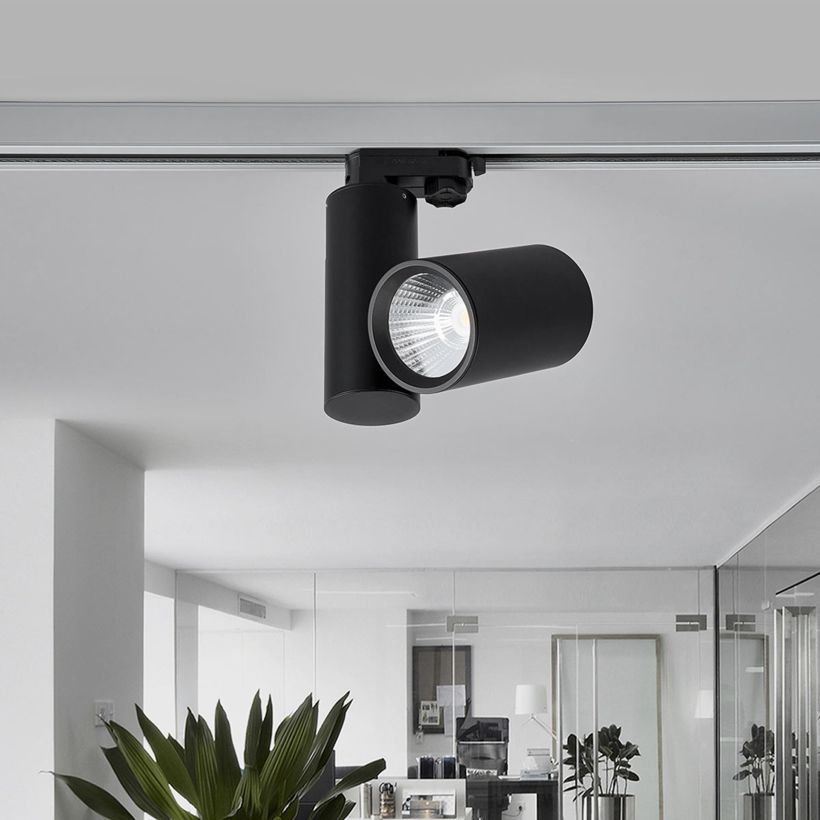 Svart LED spot Giol til skinnesystem | Lampegiganten.no Svart LED spot Giol til skinnesystem | Lampegiganten.no