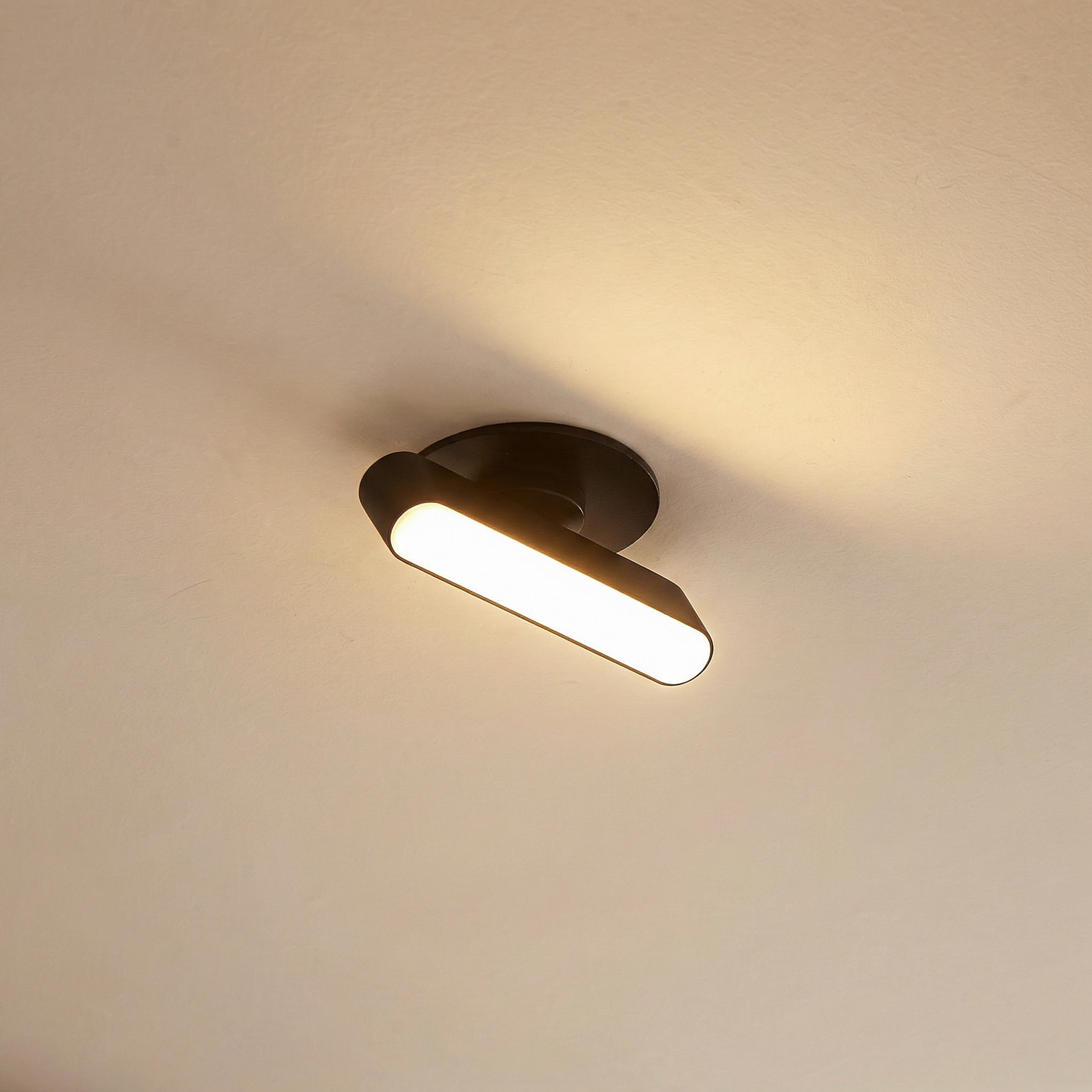 Lindby LED vestavné světlo Eldrin, černé, světelný pásek, 13,1 cm