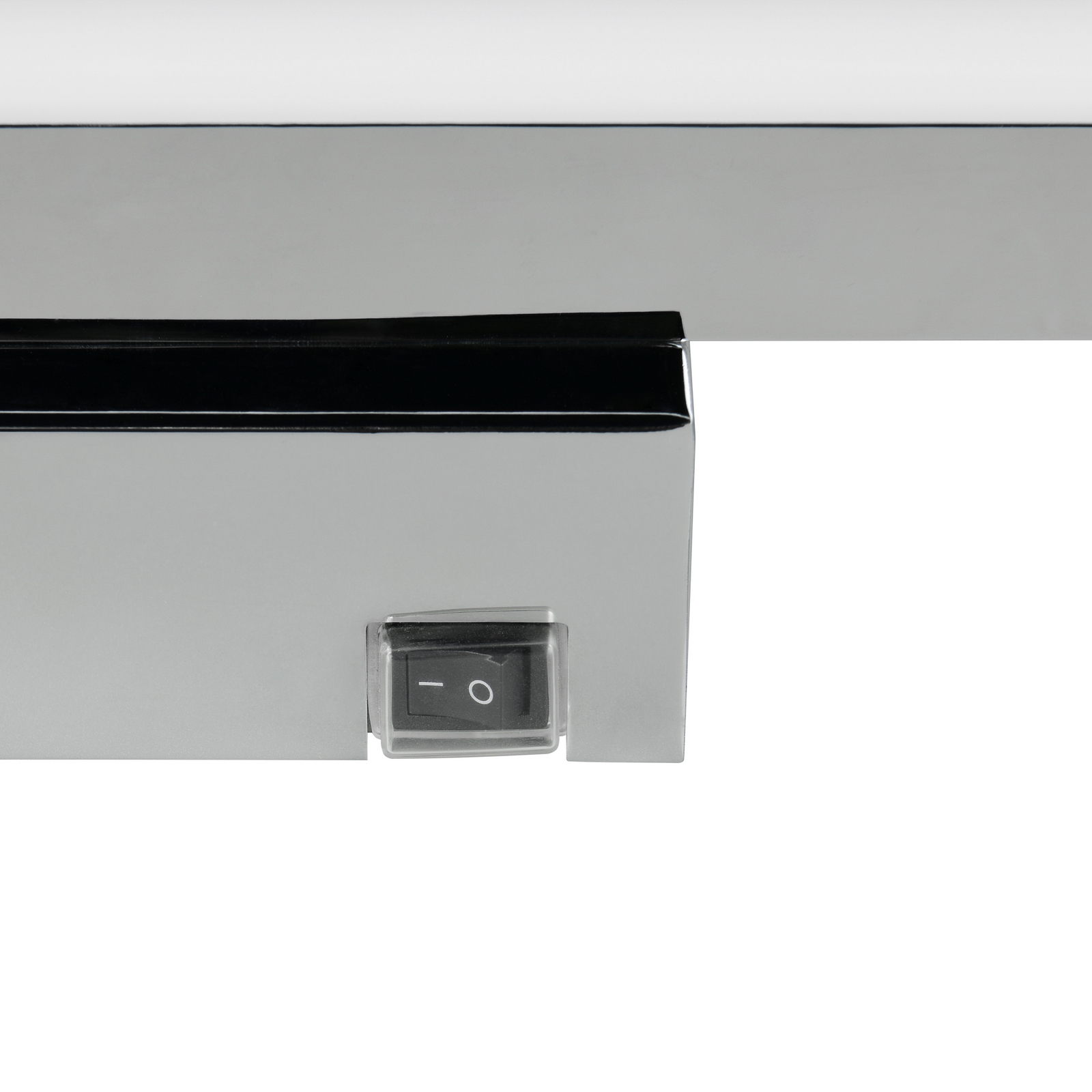 LED sienas lampa „Alberto“, hromēta, platums 71 cm, metāla, IP44 LED sienas lampa „Alberto“, hromēta, platums 71 cm, metāla, IP44