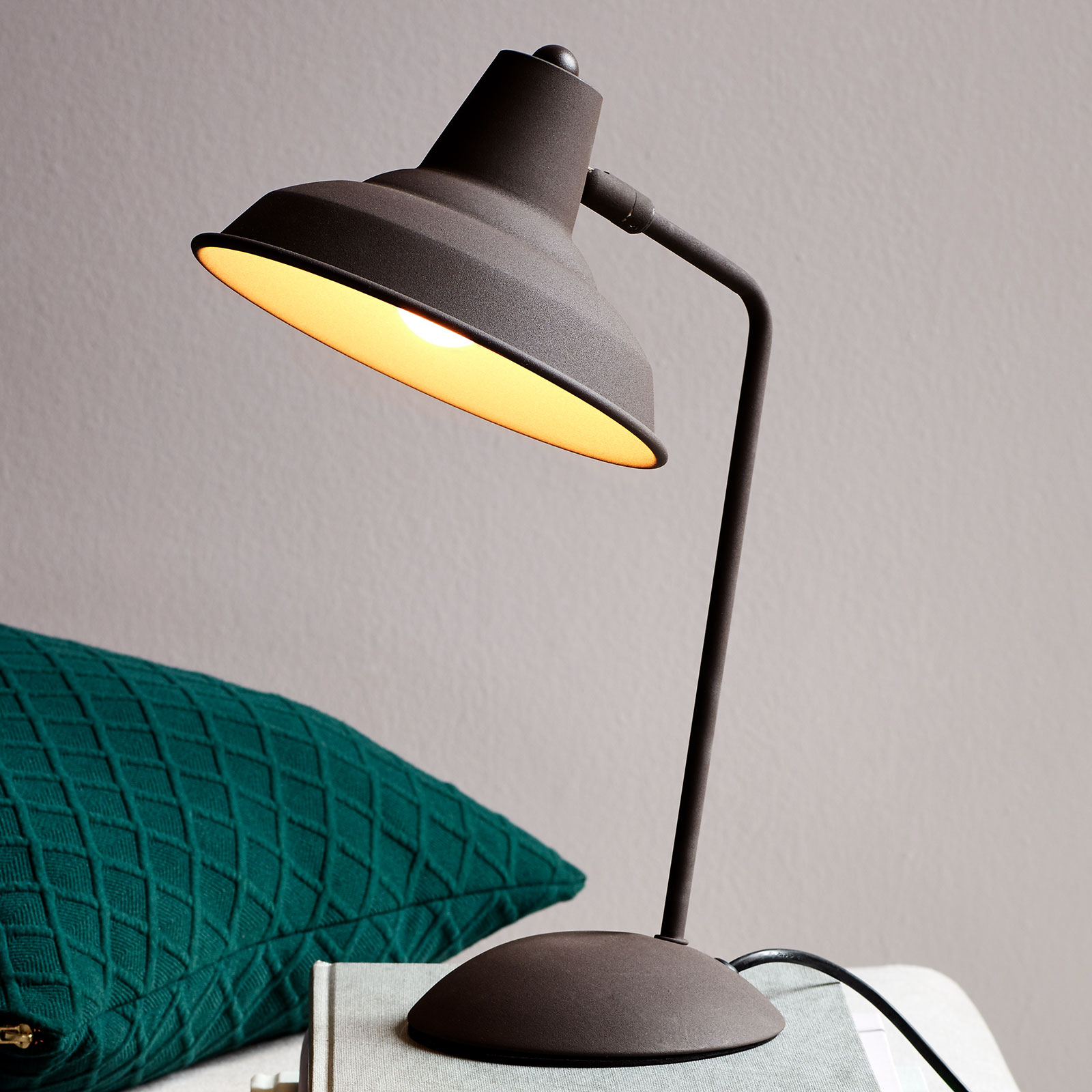 Tischleuchte Andy in rostigem Finish