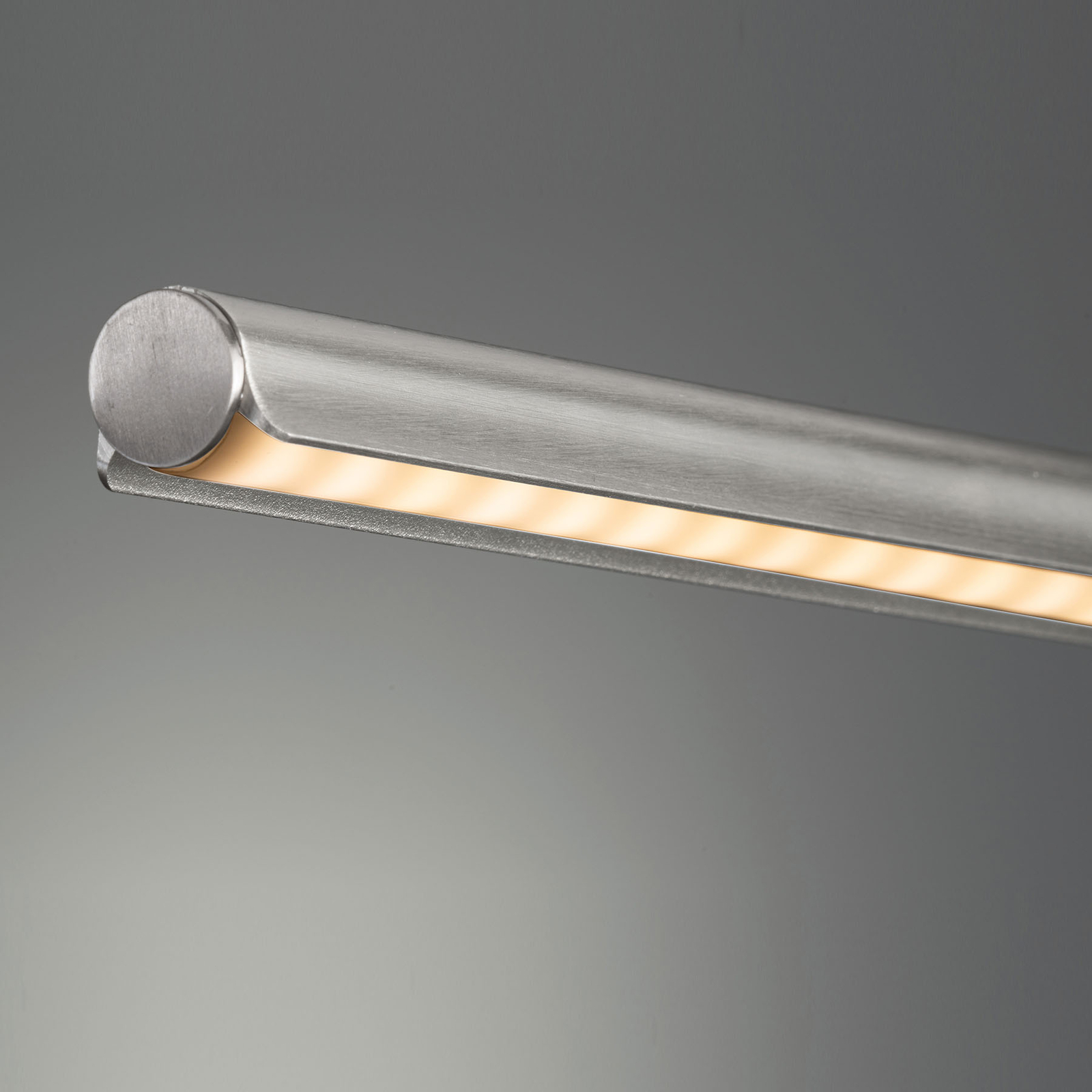 LED wandlamp Nami met schakelaar, nikkelkleurig