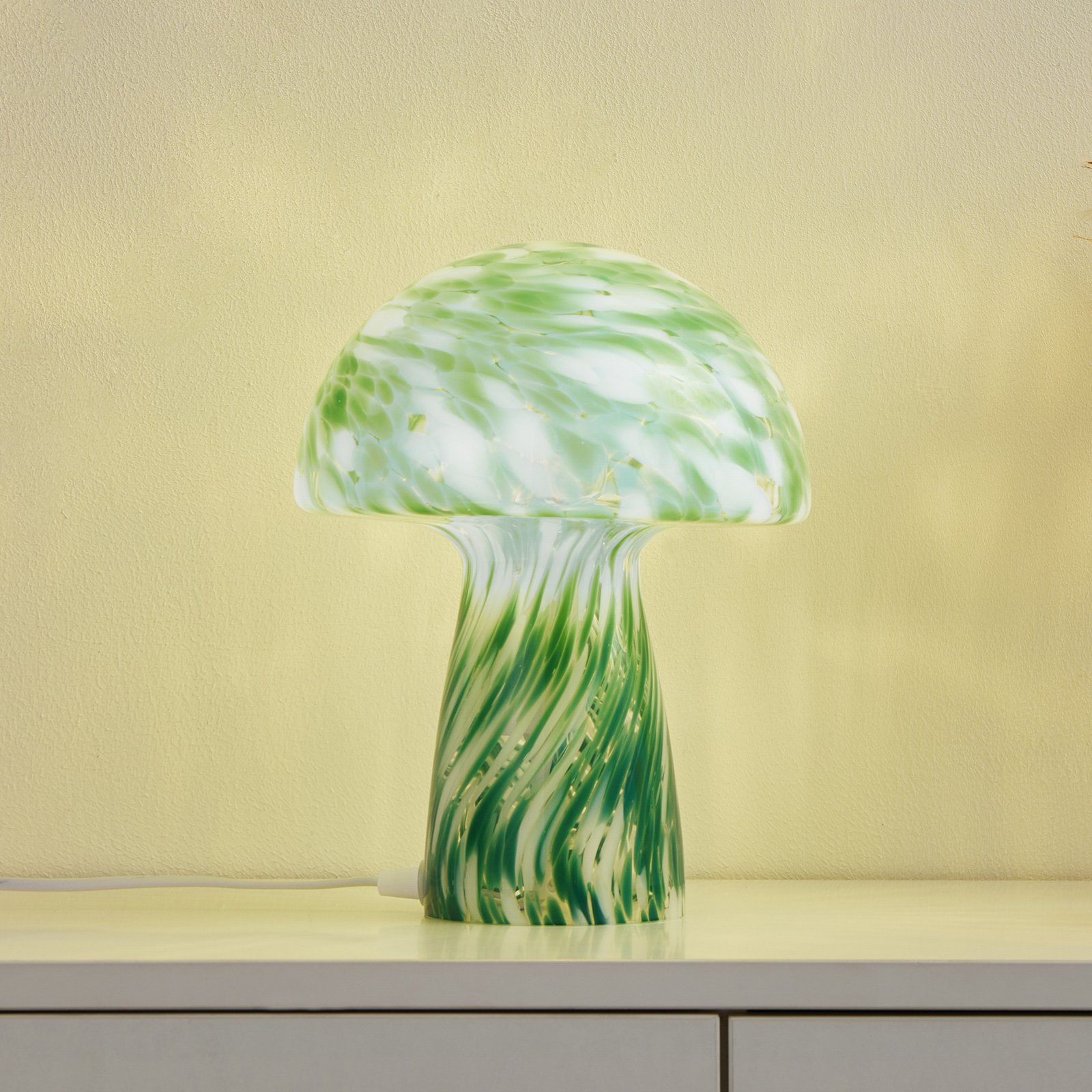 Lindby lampe à poser Hubi, vert, verre, Ø 22 cm, forme de champignon