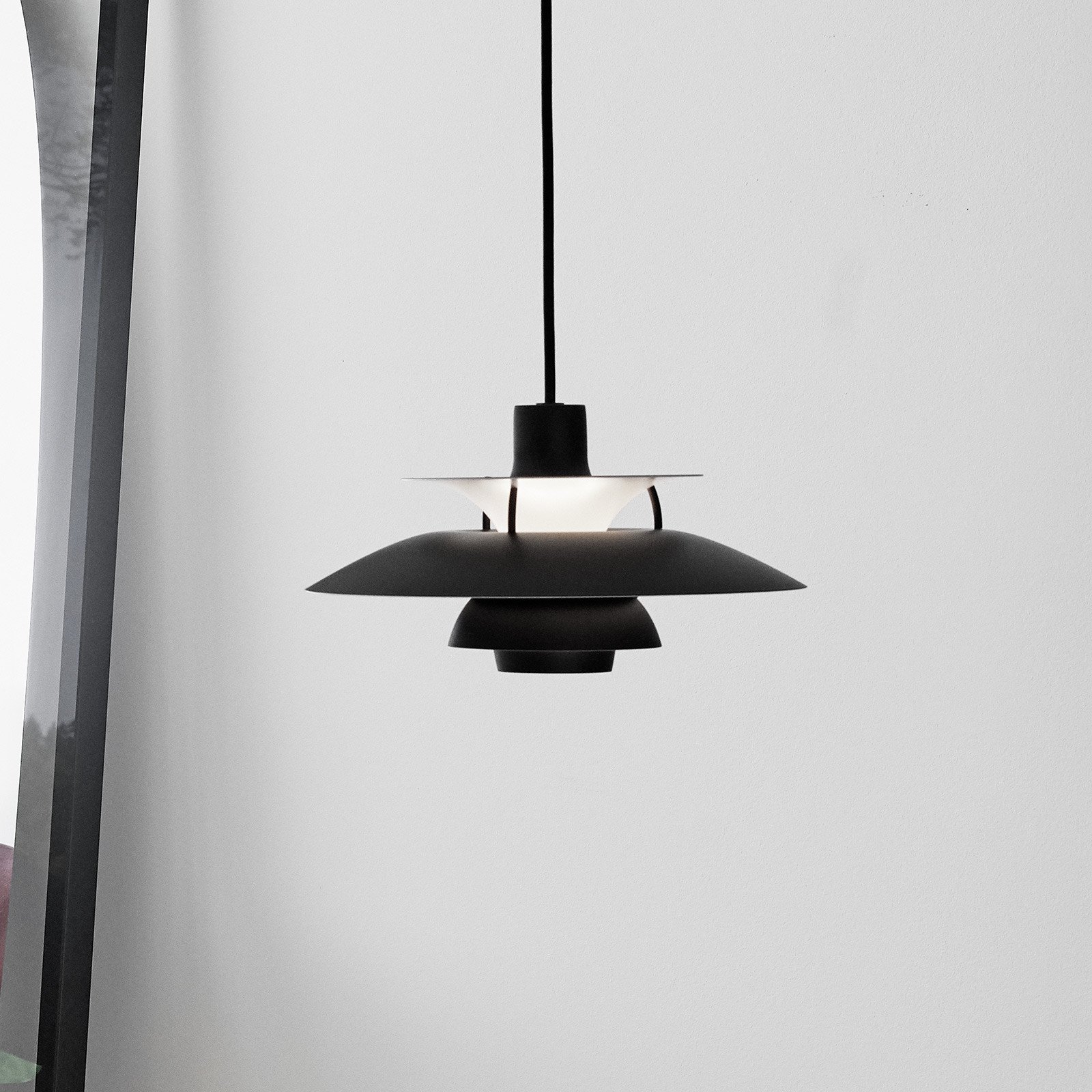 Louis Poulsen PH 5 Mini pendul monocrom negru - Camera de zi / sufragerie - design - Metal