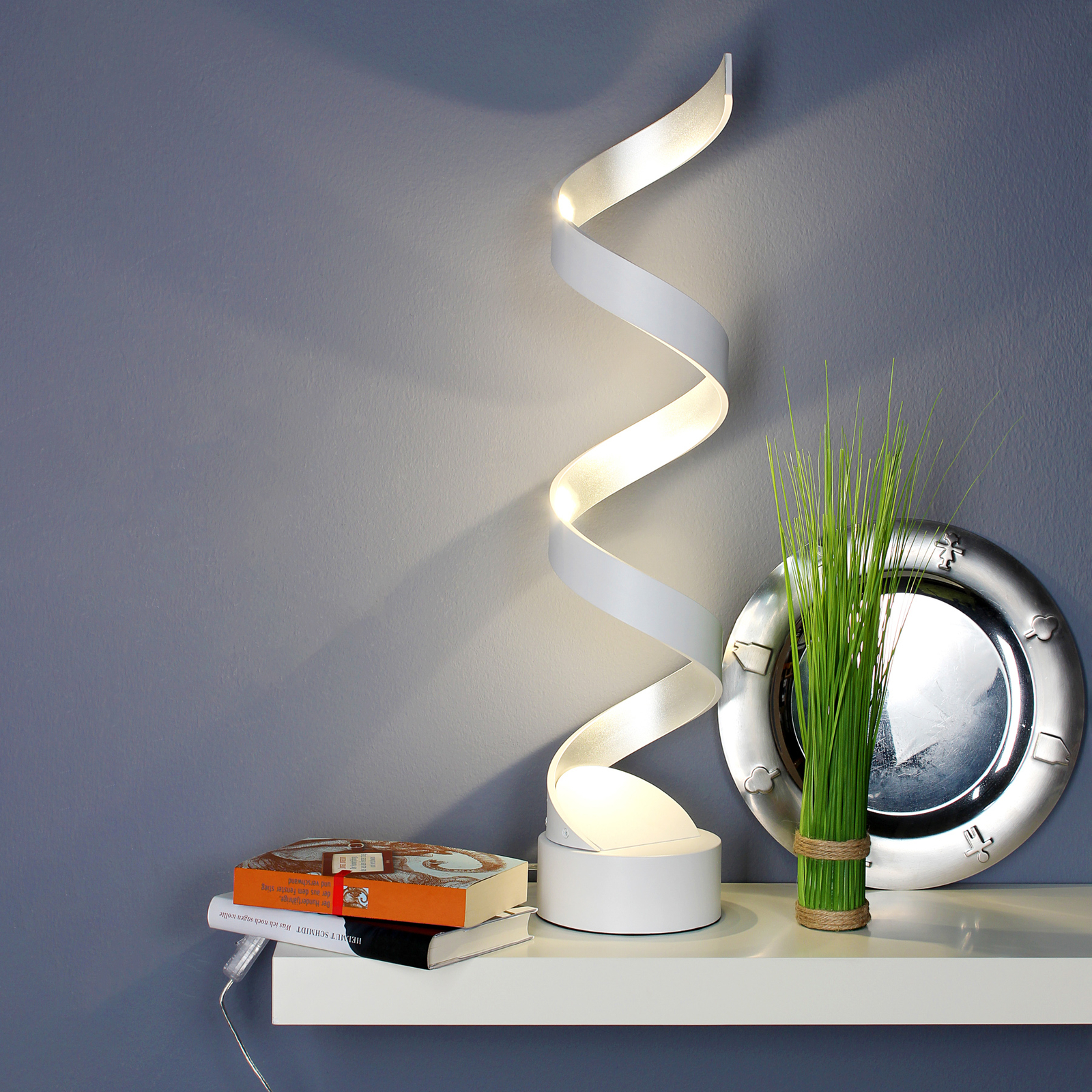 LED-bordlampe Helix, høyde 66 cm, hvit-sølv