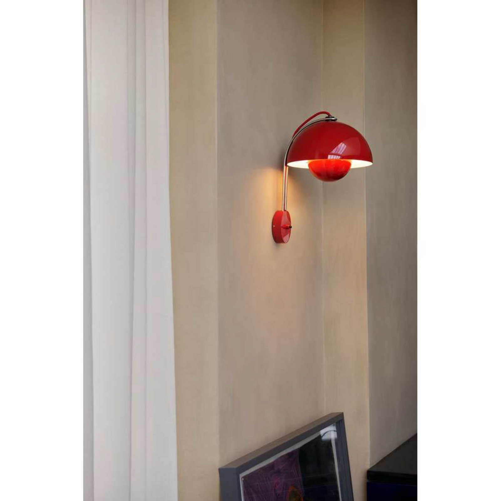 Flowerpot VP8 Wall Lamp Matt White - &Tradition