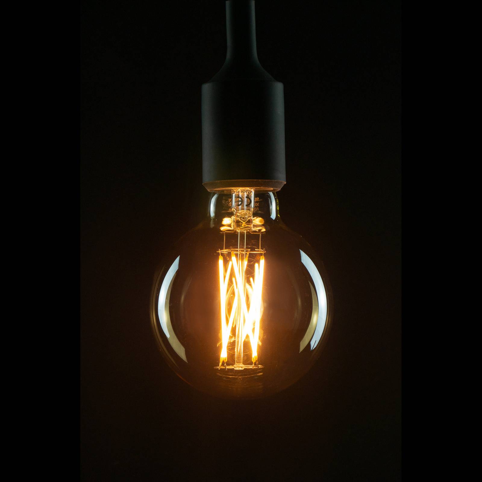 SEGULA-LED-globe-lamppu E27 G95 5W 2200K kulta