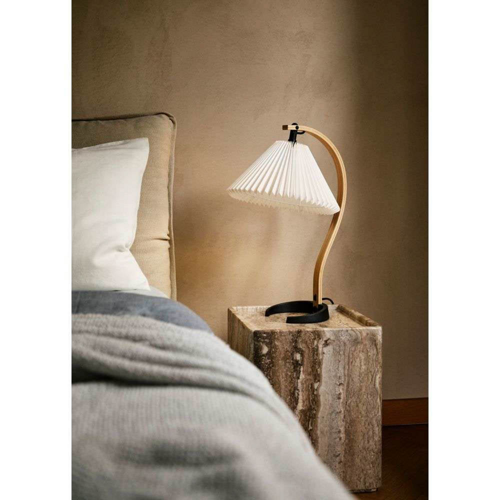 Timberline Lampa Stołowa White/Oak/Birch - GUBI