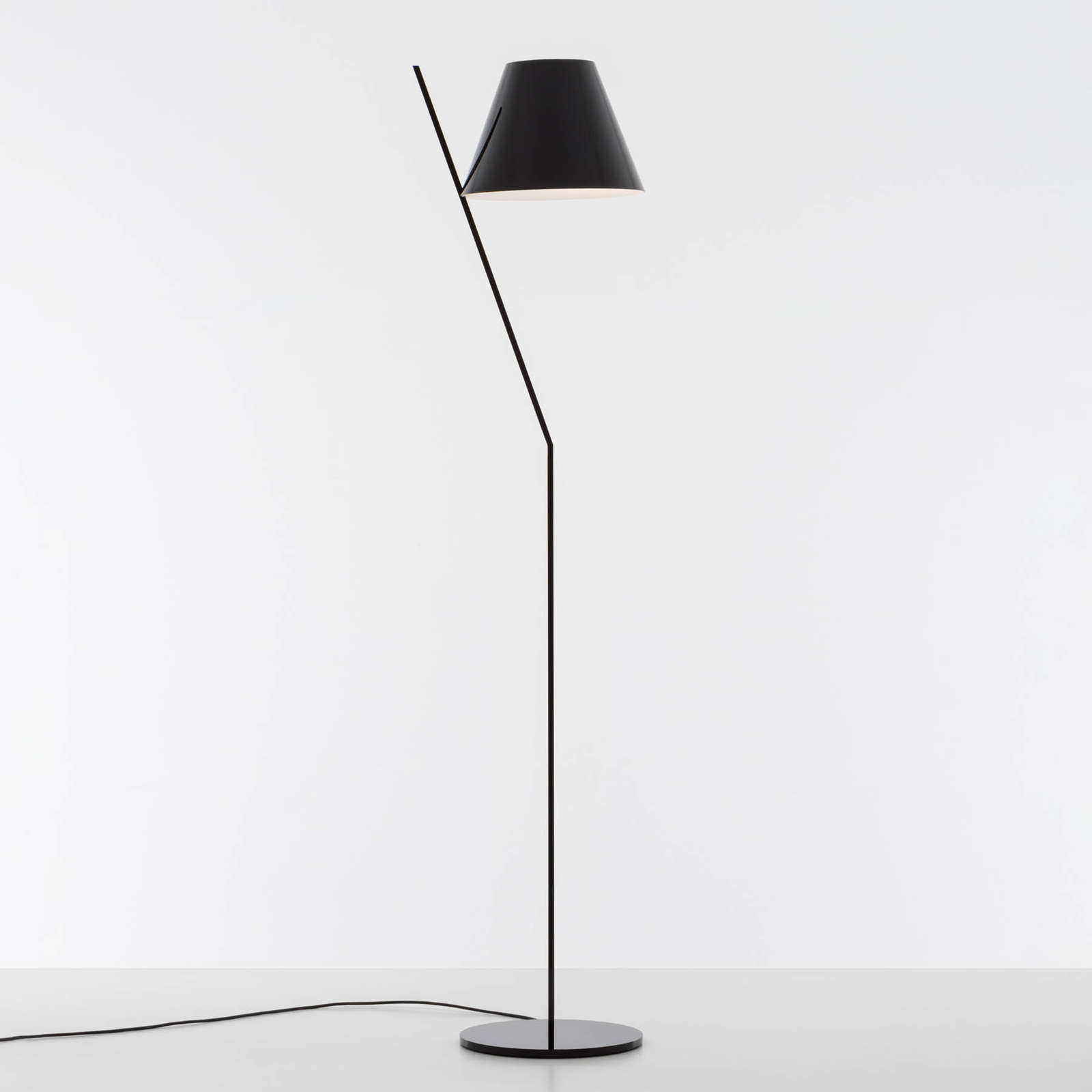 Artemide La Petite designer floor lamp, black